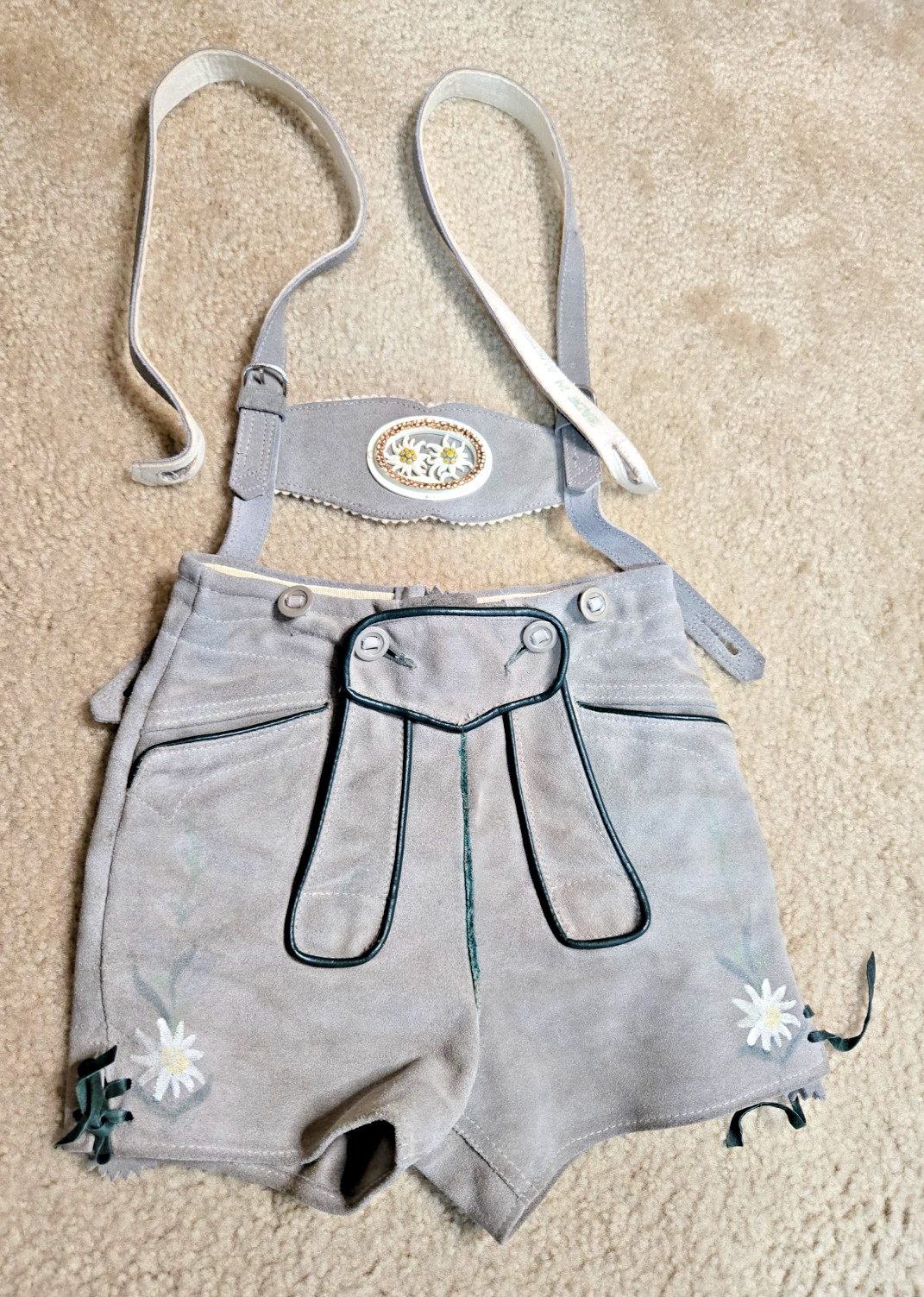 Vintage Child 20″ Waist Lederhosen Gray Suede Shorts w/ Suspenders Austria Made