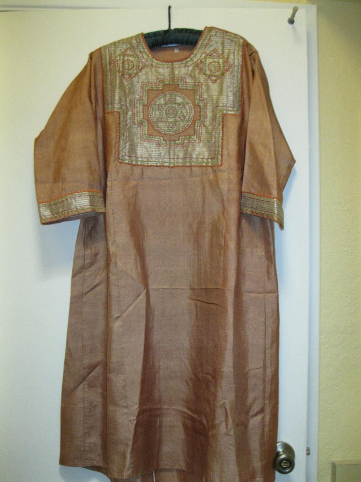 INDIA, SILK GARMENT SZ. M., MANGO COLORED W/ GOLD THREAD FRONT, 3/4 SLEEVES