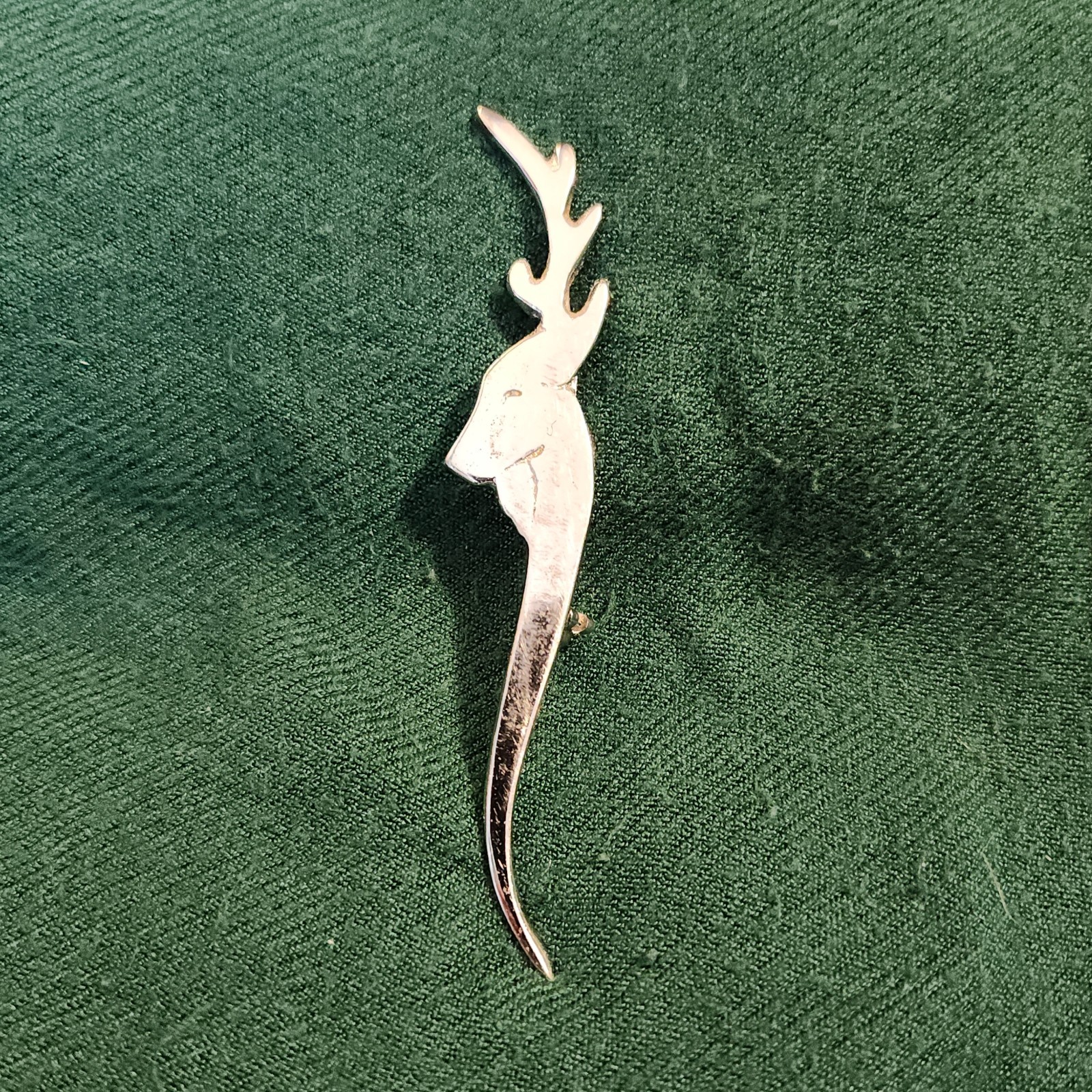 Highland Kilt Company Modern Stag Kilt Pin, Silver