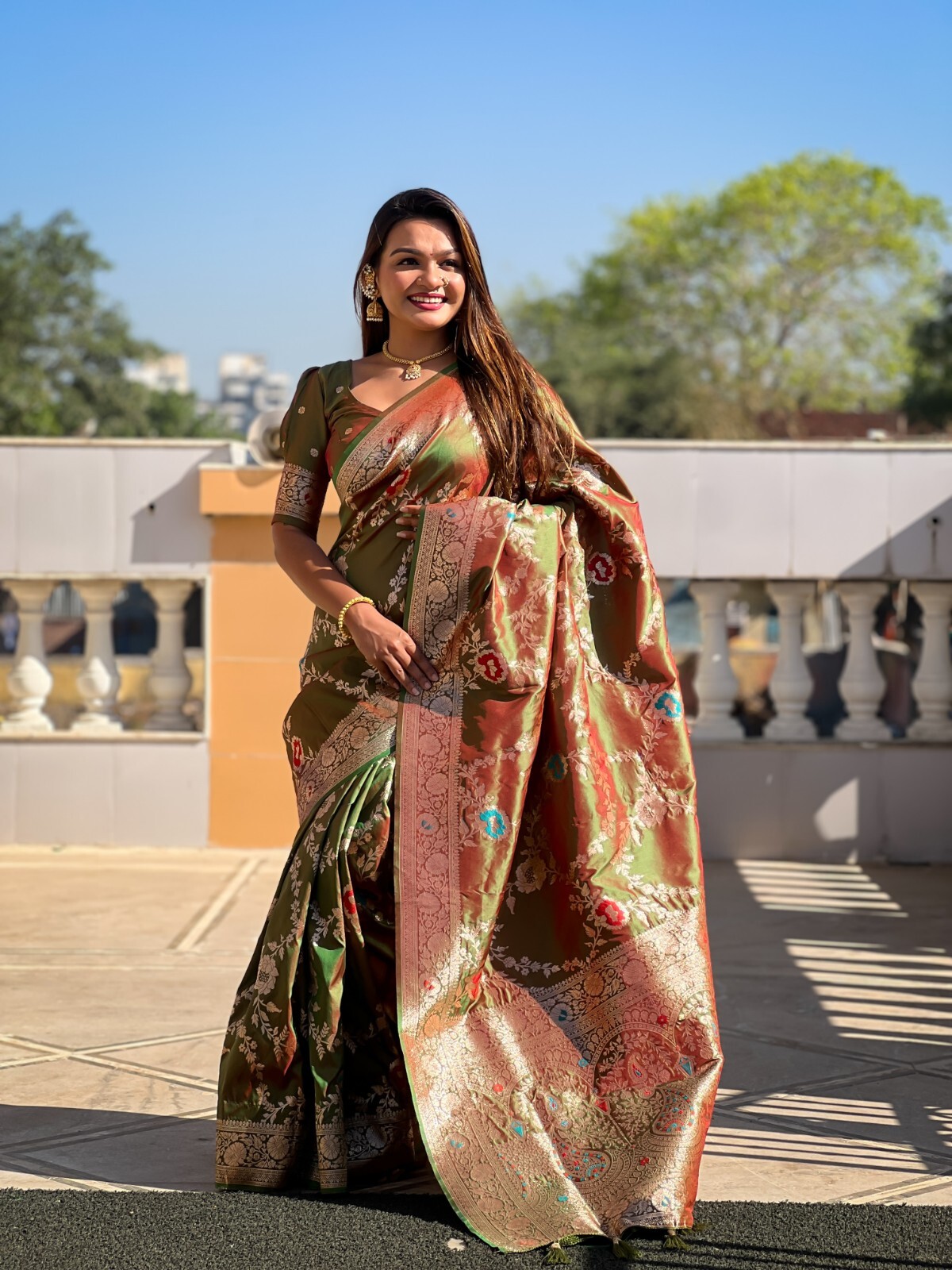 Silk Women Sari Designer Meenakari Weaving Indian Traditional Sari Soft Banarasi