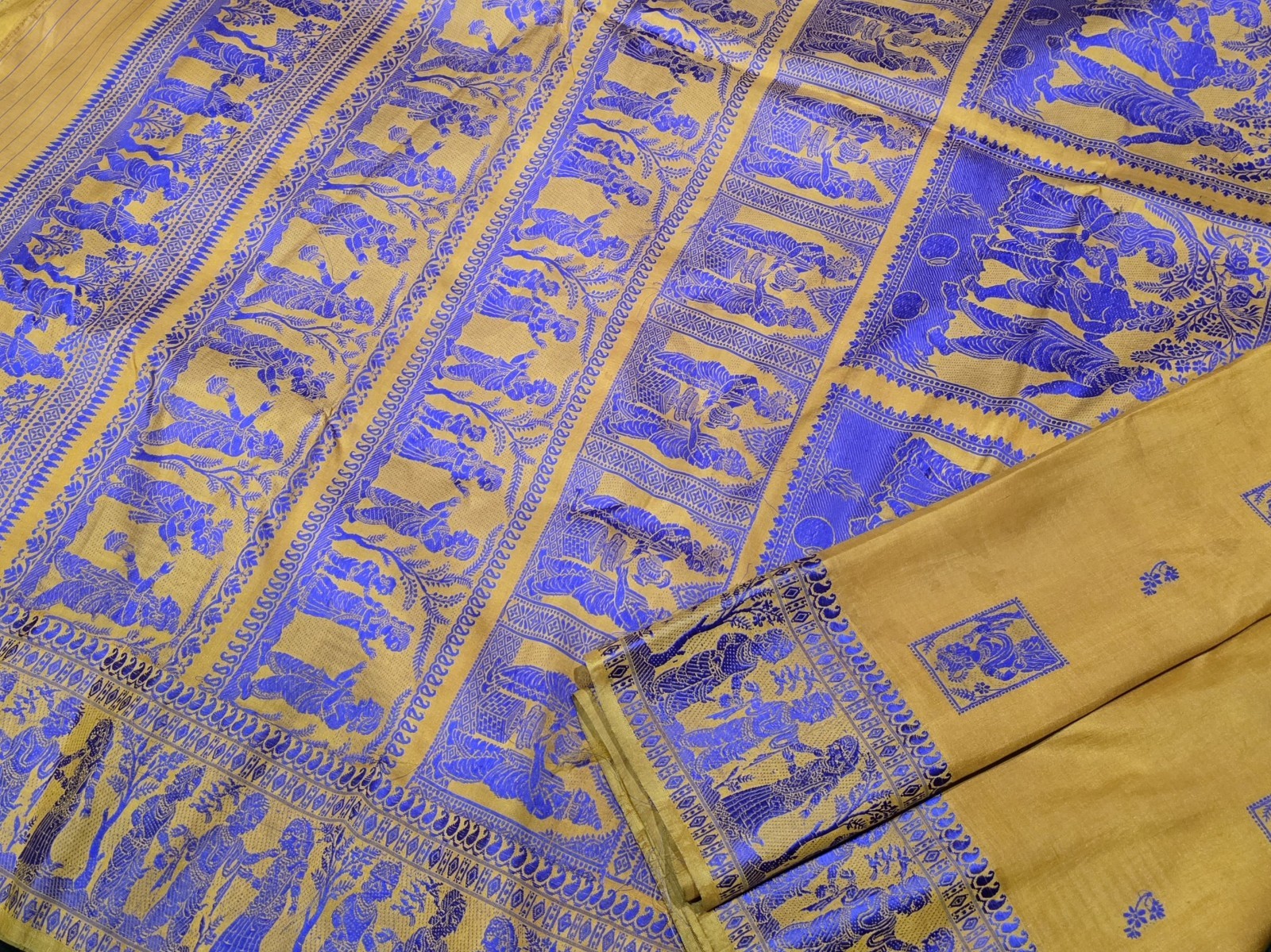 Vintage Hand Woven Silk Baluchari Saree, 100% Pure Silk Indian Embroidery Sari