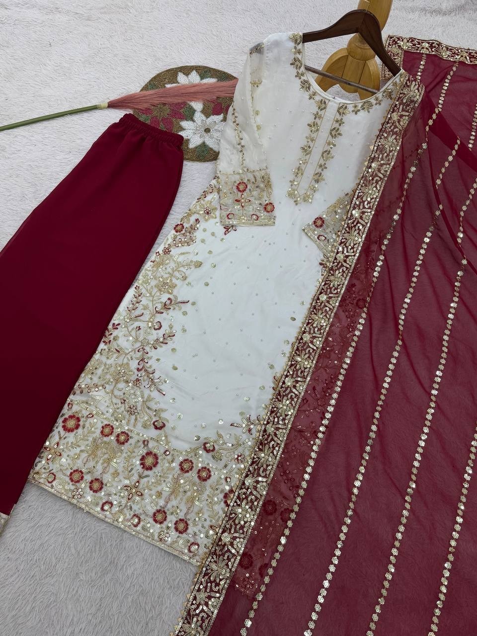 Heavy Reception Wear White Fancy Heavy Silk Salwar Kameez With Dupatta For Women