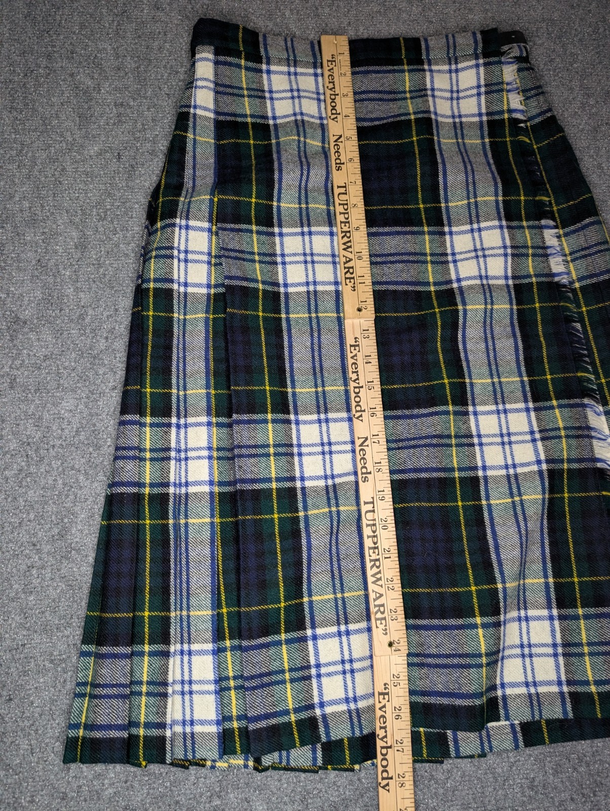 Pure New Wool Kilt Skirt Women’s 10 GreenTartan Scotland Knitwear Plaid VTG