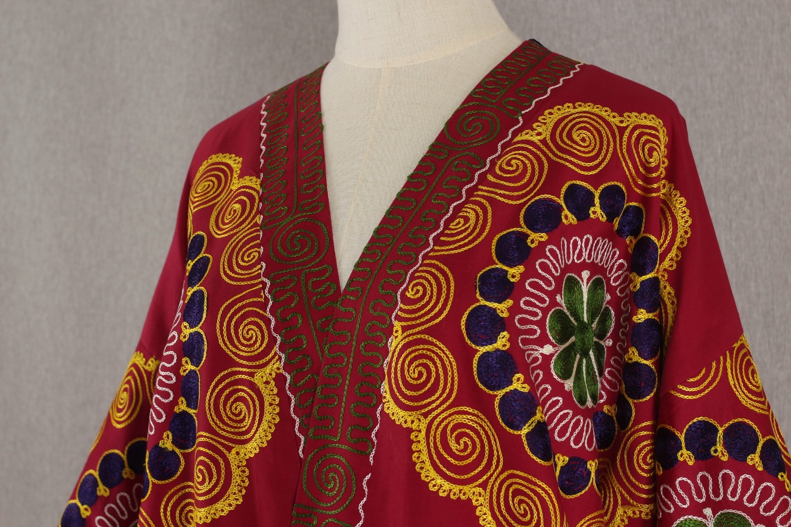 Vintage Uzbek Suzani Chapan Robe Jacket Embroidered OOAK Boho Ethnic Coat Kimono