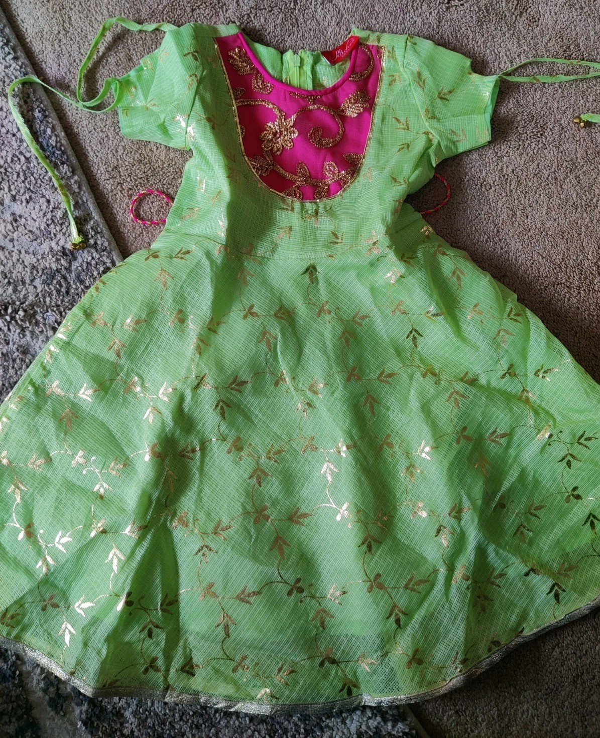 Green Pink Gold Embroidered fancy frock with tights Set Girls 3-4 Yrs
