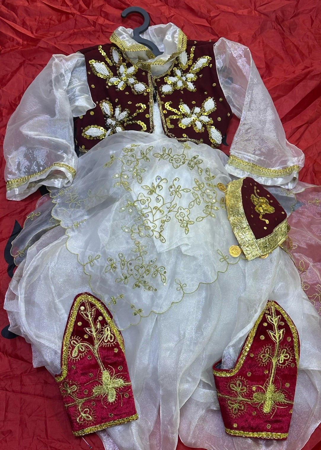 NEW ALBANIAN TRADITIONAL POPULAR FOLK COSTUME SUIT GIRLS-6-8 YEARS-HANDMADE-R