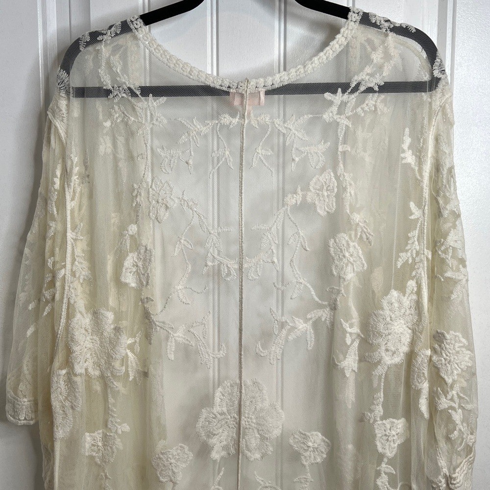 Dizzy Gal Long Lace Cream Kimono Jacket Rodeo Western Cover Up. Size Medium.