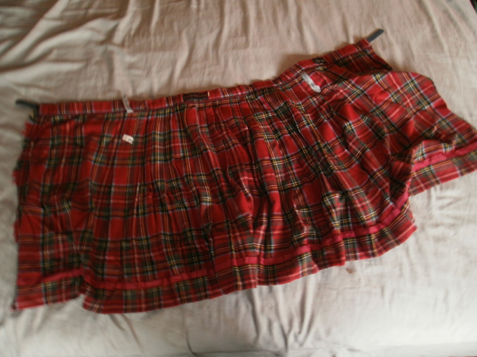 All wood Laird Portch Of Scotland Mens Wool Kilt Size 26 to 27 Aprox