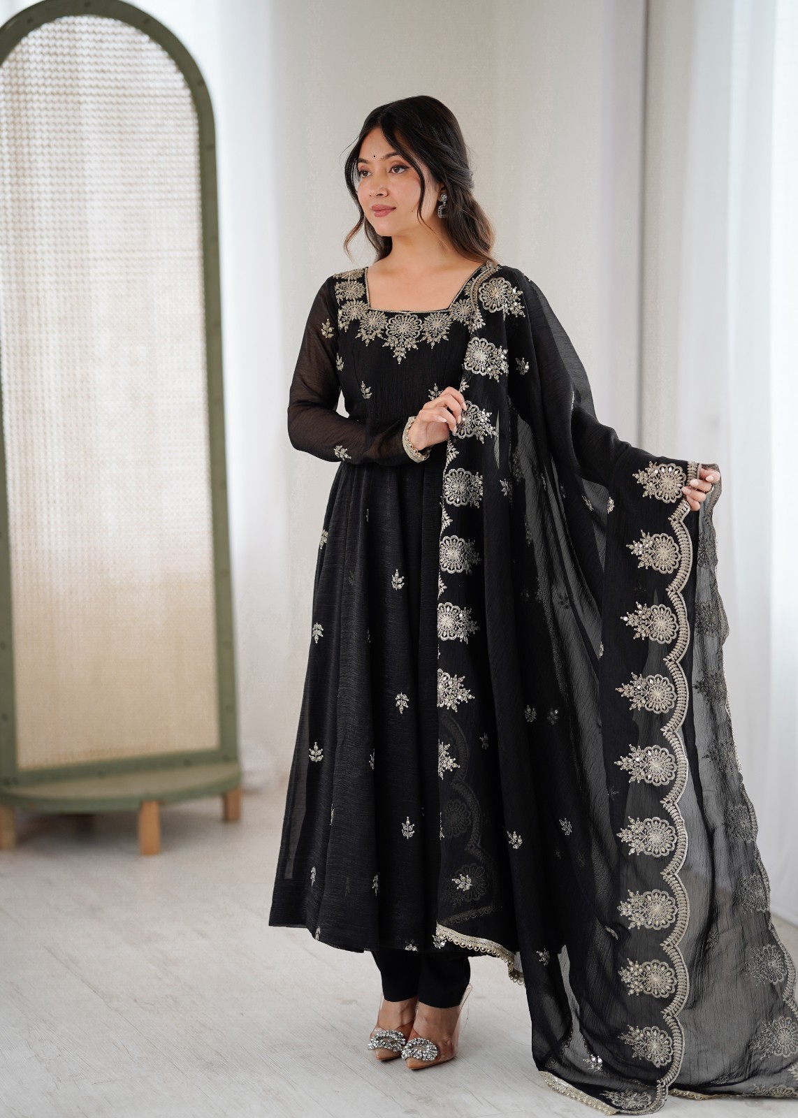 Ready to Wear Women Bridal Anarkali Gown Dupatta Wedding Wear Wedding Party Set