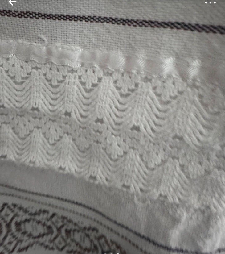 Embroidered Mexican Blouse In White Colored Flowers Size Per Measurements XS/S