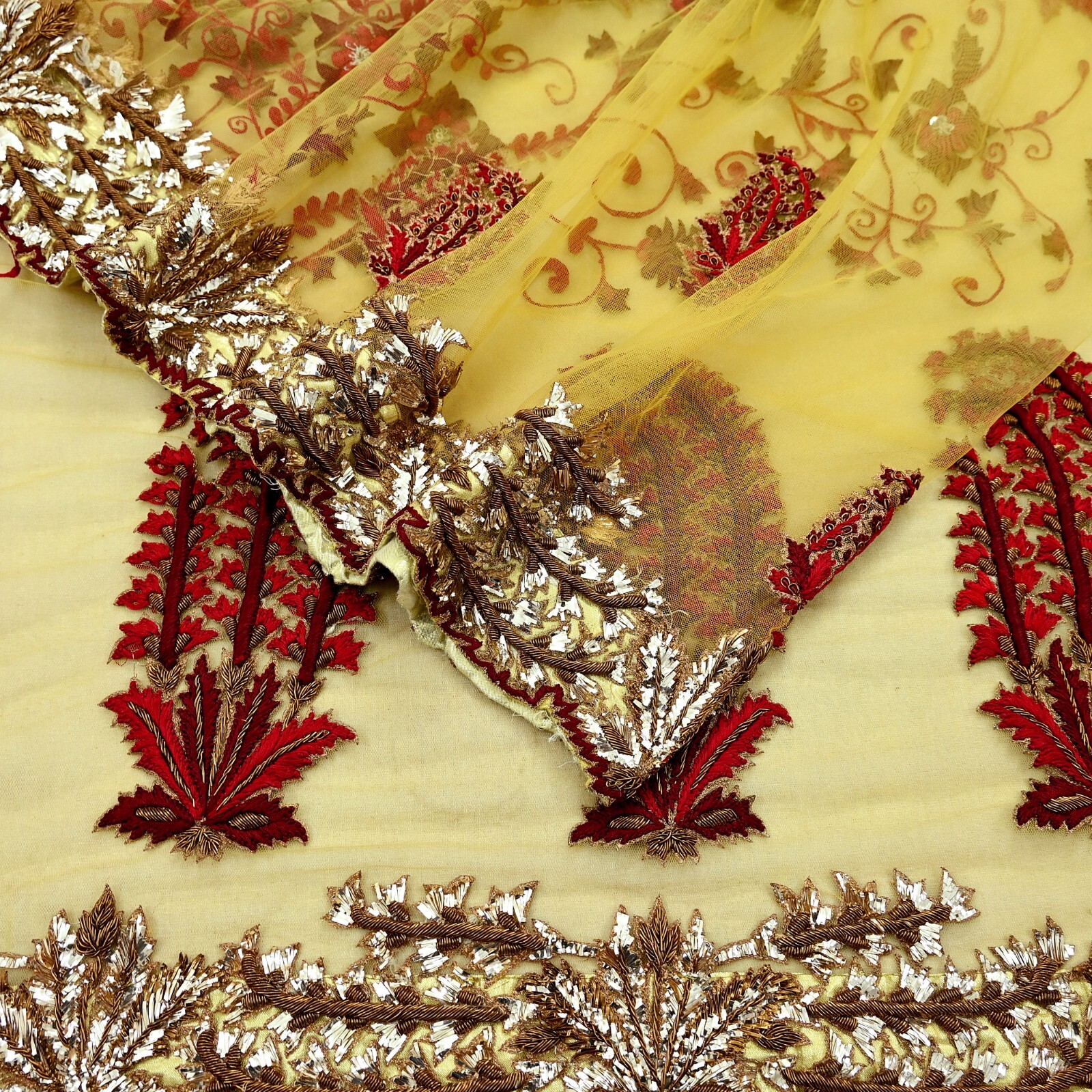 Pre-Owned Sari Mustard Net/Mesh Hand Embroidered Designer Manish Malhotra Sarees
