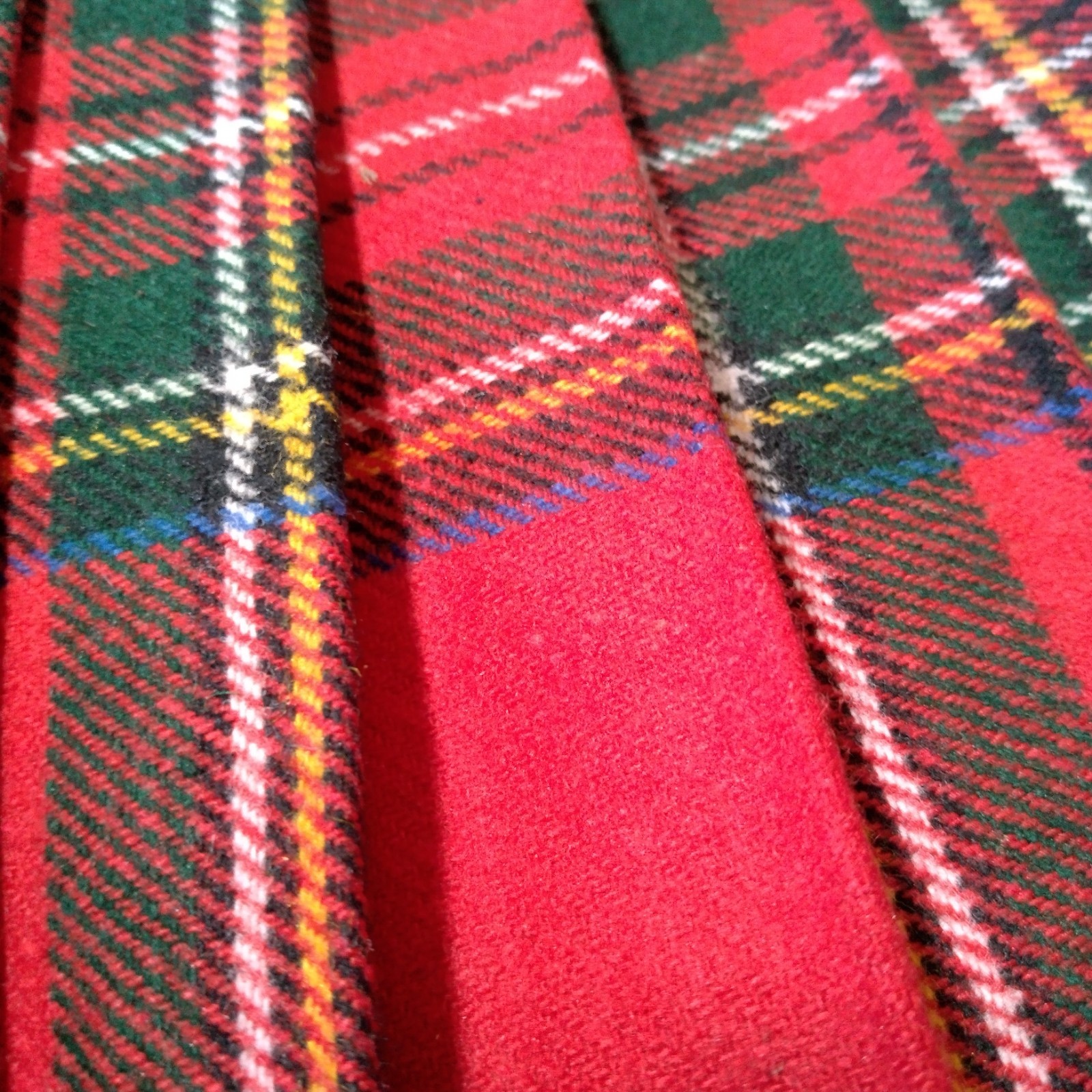 Blarney Woolen Mills Scottish Kilt Youth Size 26 Royal Stewart Tartan Red Skirt