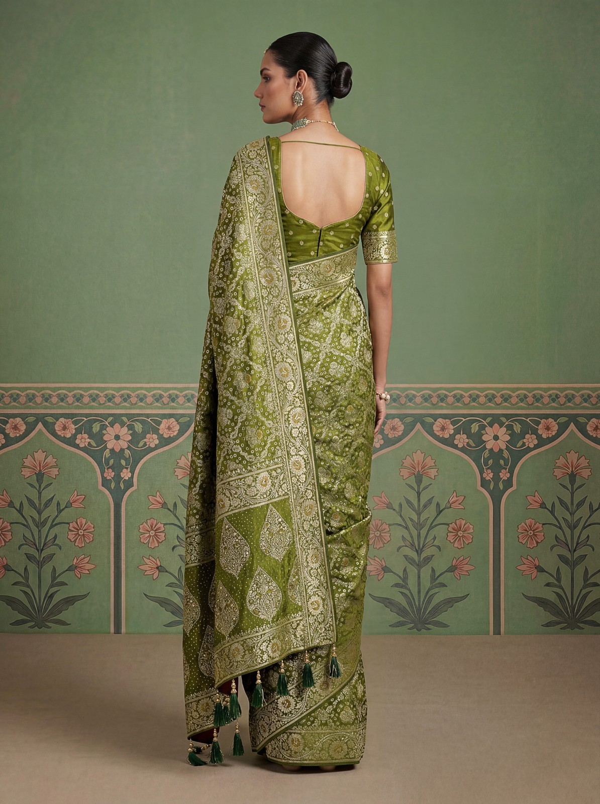 Women’s Pashmina Silk Saree Elegant Gold Zari Border Saree