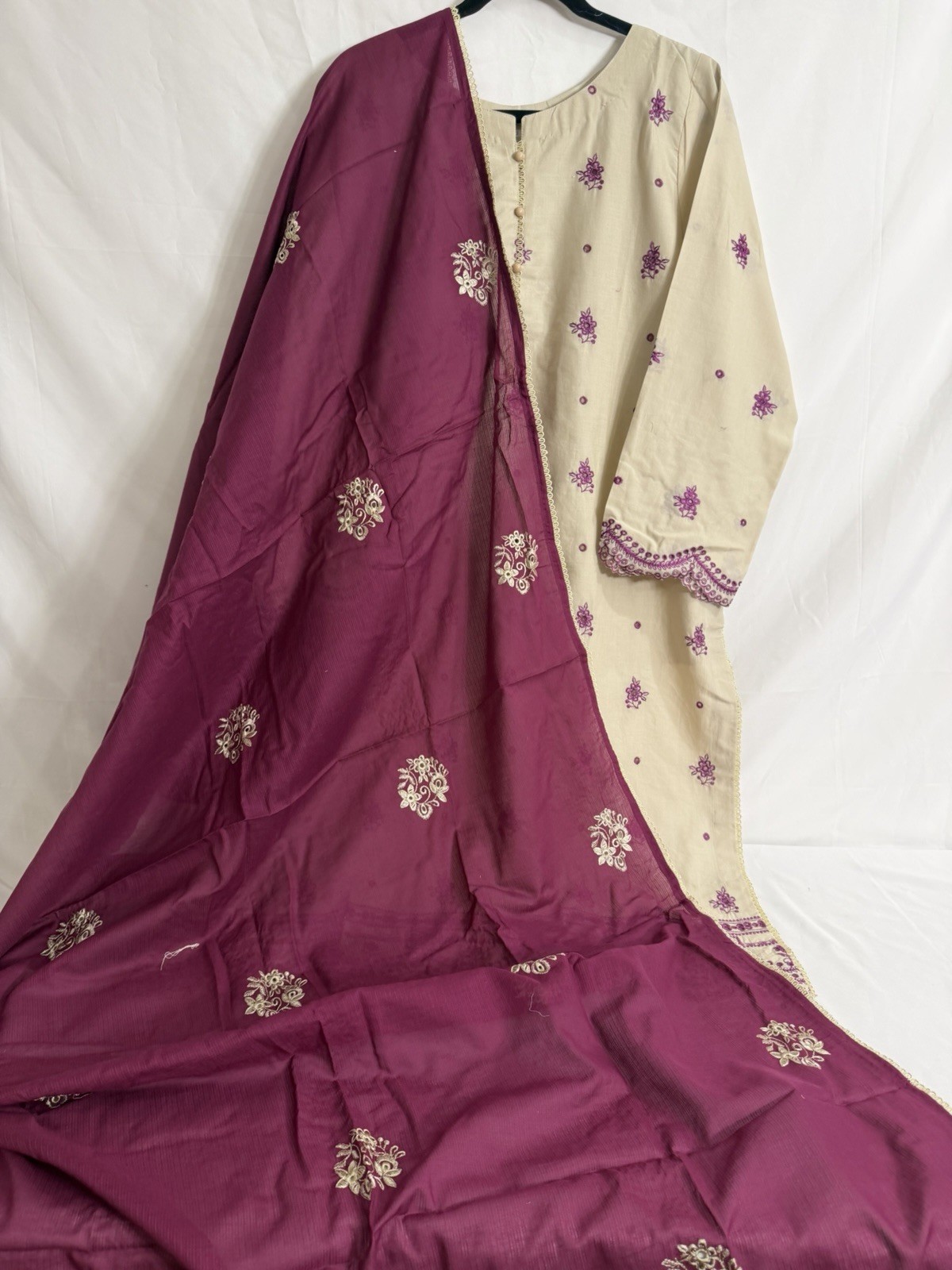 Pakistani Lawn Embroidery Kameez Shalwar 3XL Bust 48