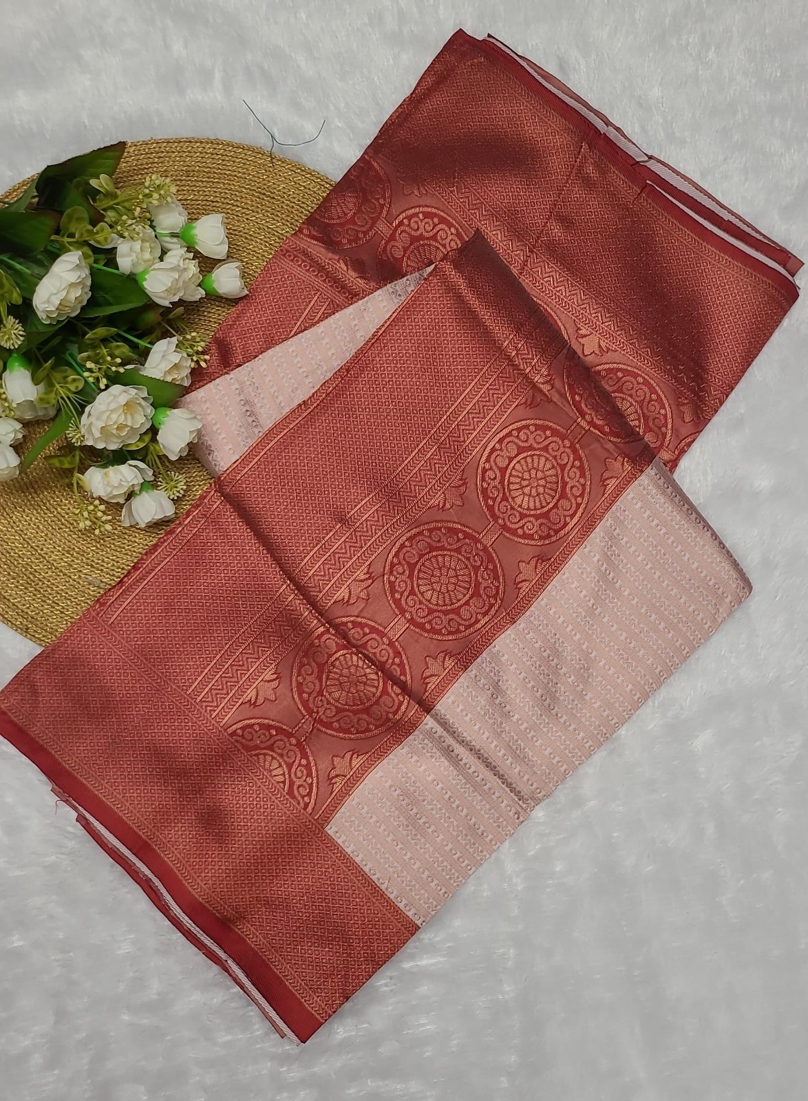 Women’s Banarasi Silk Kanjivaram Jacquard Saree With Unstitched Blouse Piece