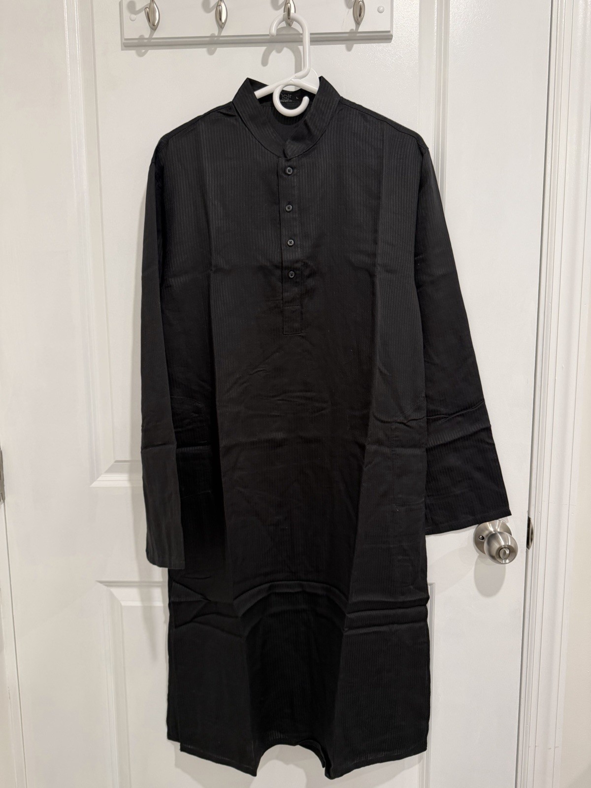 Men’s Black Kurta Long Sleeve Pattern Embroidered Tunic