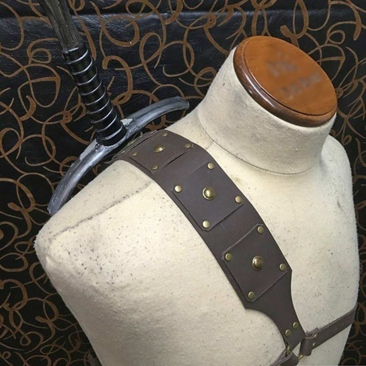 Medieval Men Sword Shoulder Back Sheath Scabbard Holder Warrior One shoulder HOT