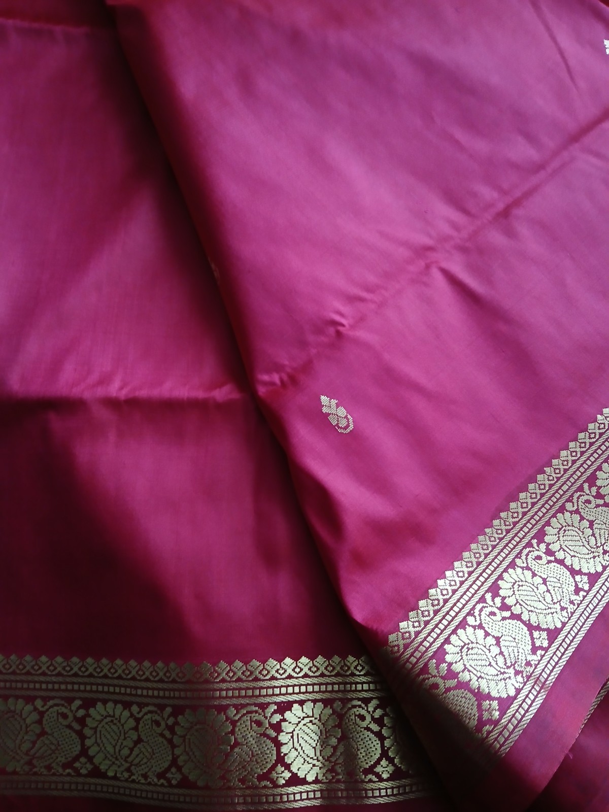 Women’s Pink & Gold Silk Saree, Woven Pattern With Border