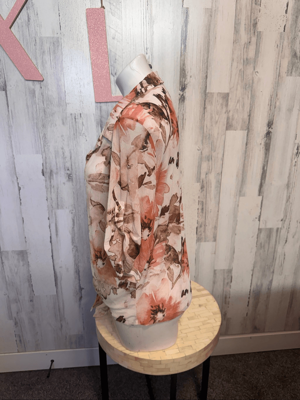 So It Is Floral Tie Front Blouse Womens Size Extra Large XL Roll Tab Sleeve Top