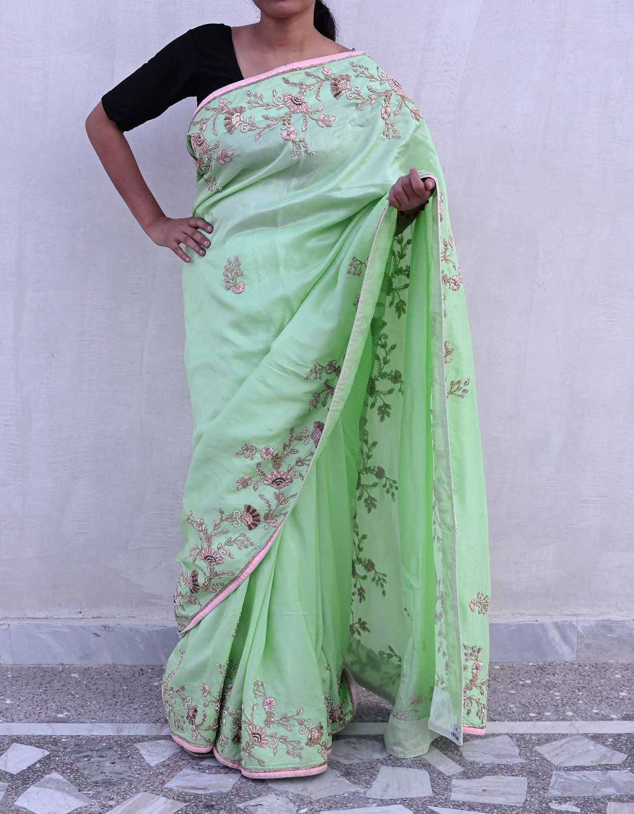 Pre-owned Sari Green Pure Chanderi Silk Hand Embroidered Anamika Khanna saree