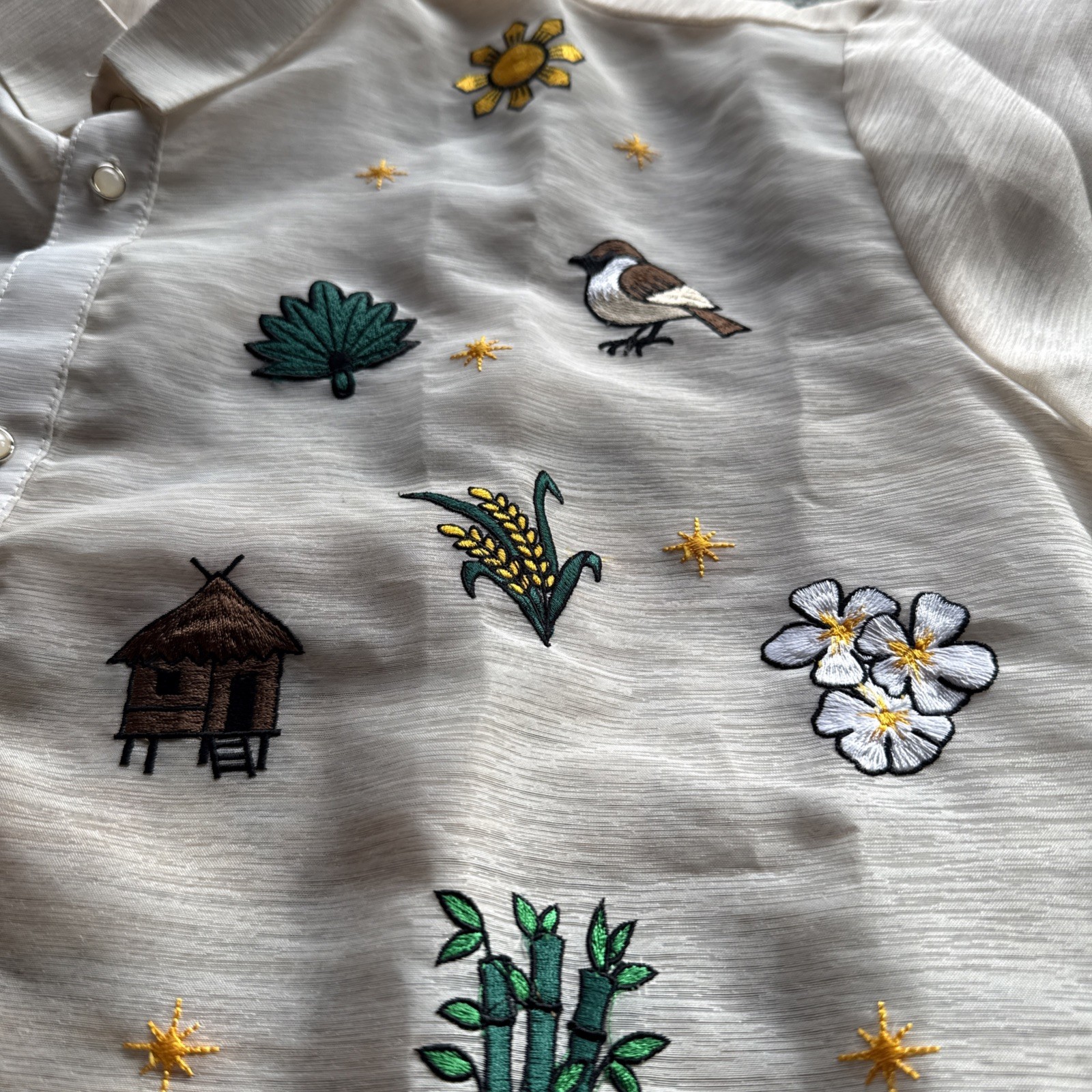 Barong Tagalog Men’s Embroidered Modern Nipa Hut, Leaves