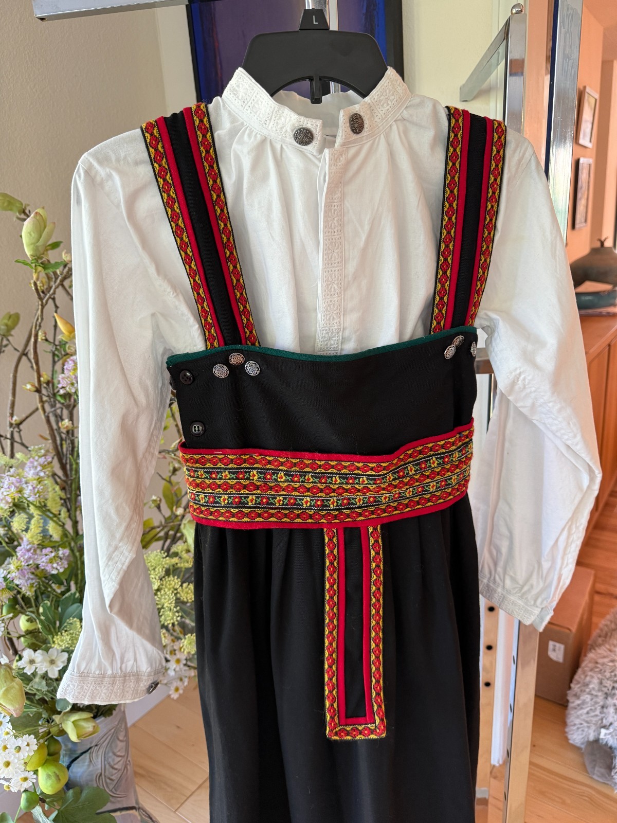 Girl`s EU140 8-11 yrs. NORWEGIAN FESTDRAKT BUNAD Telemark style Worn once Fine