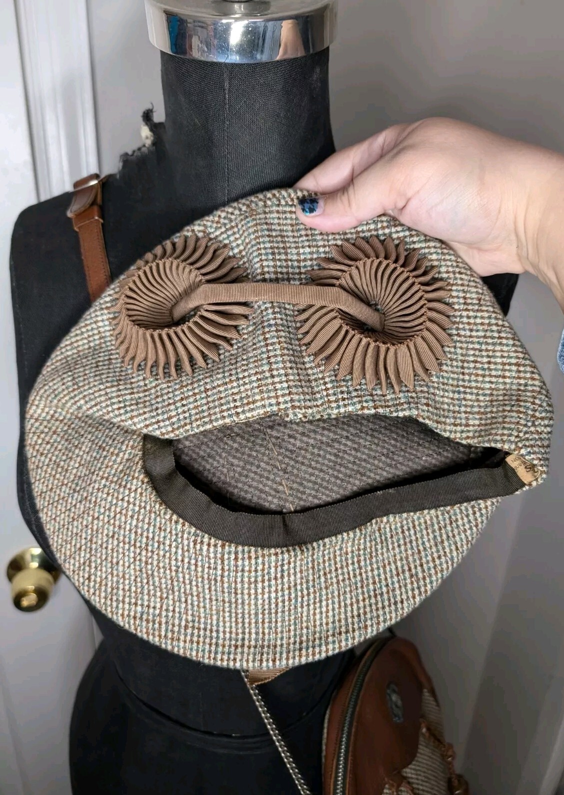 Vintage Nicolson’s Edinburgh Scotland Matching Tweed & Leather Sporran Bag & Hat