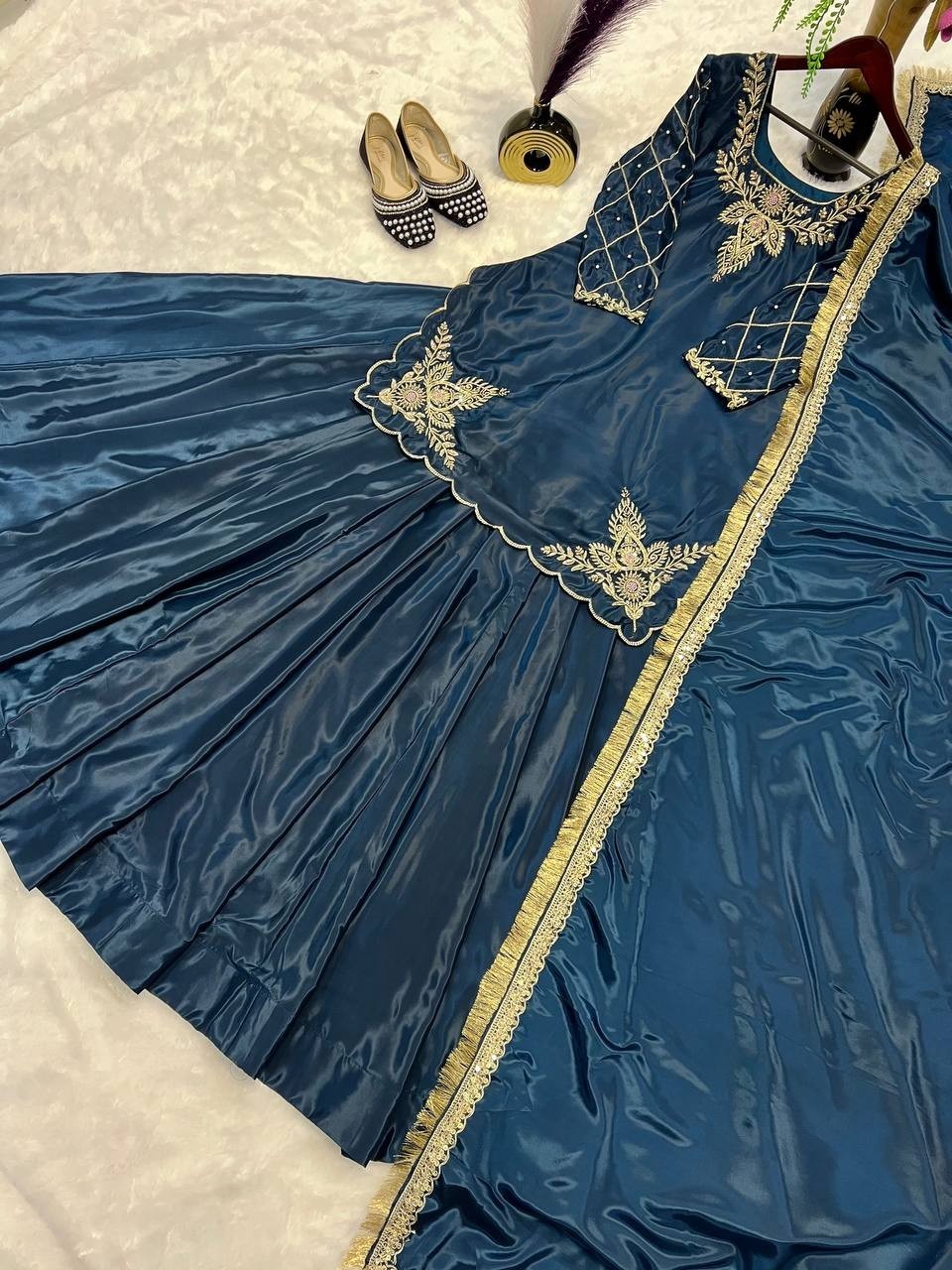 New Indian Designer Lehenga Choli Top Kadhai Embroidered Bollywood Party Dress