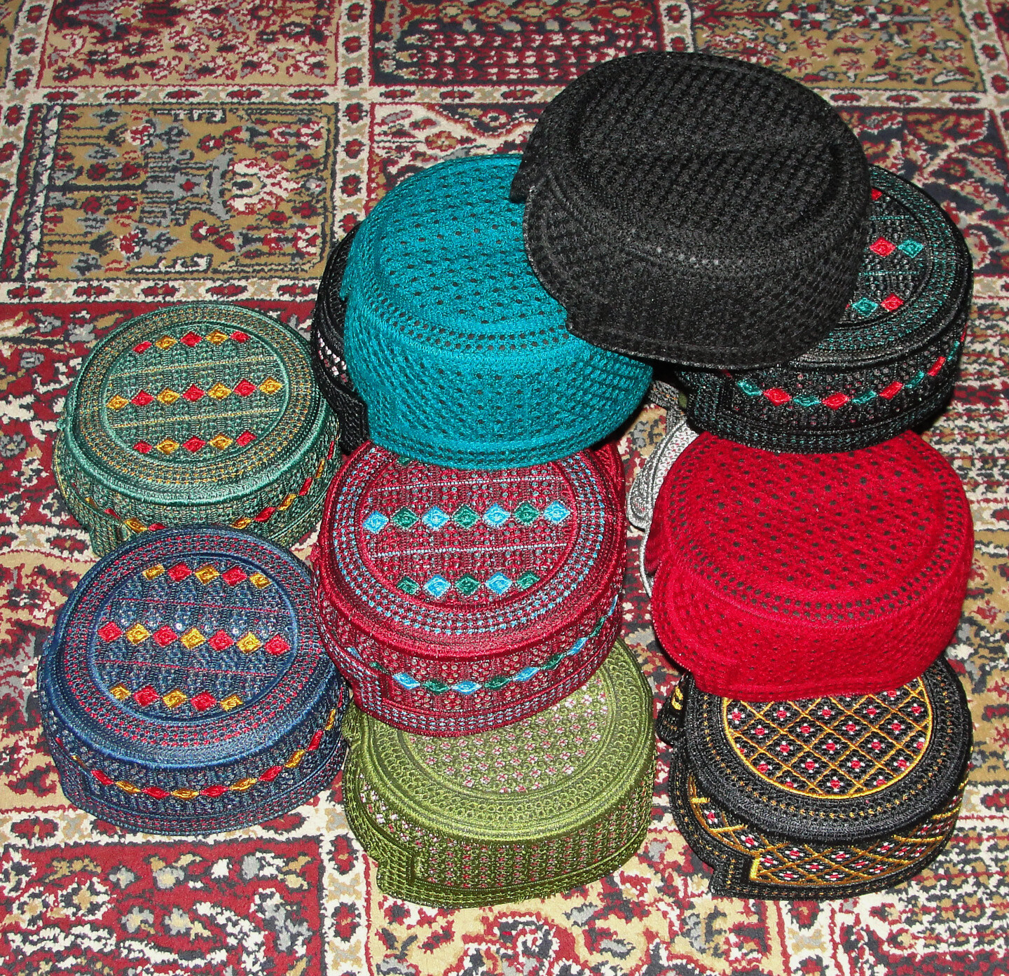 Hat Hoed Ṭupi Cappello Shlyapa Hut Kapélo Hata Bōshi Moja Kûm Pălărie خولۍ کلاه