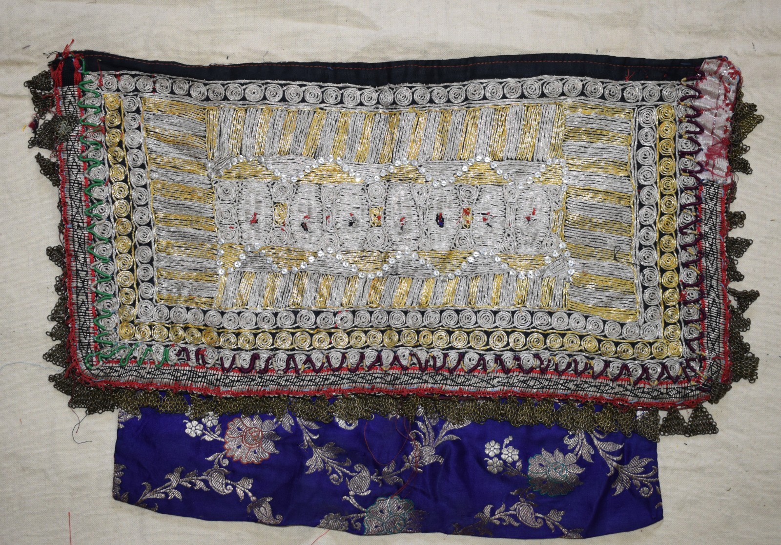 Gargush Vintage hand embroidered Yemeni Headdress-Metal threads