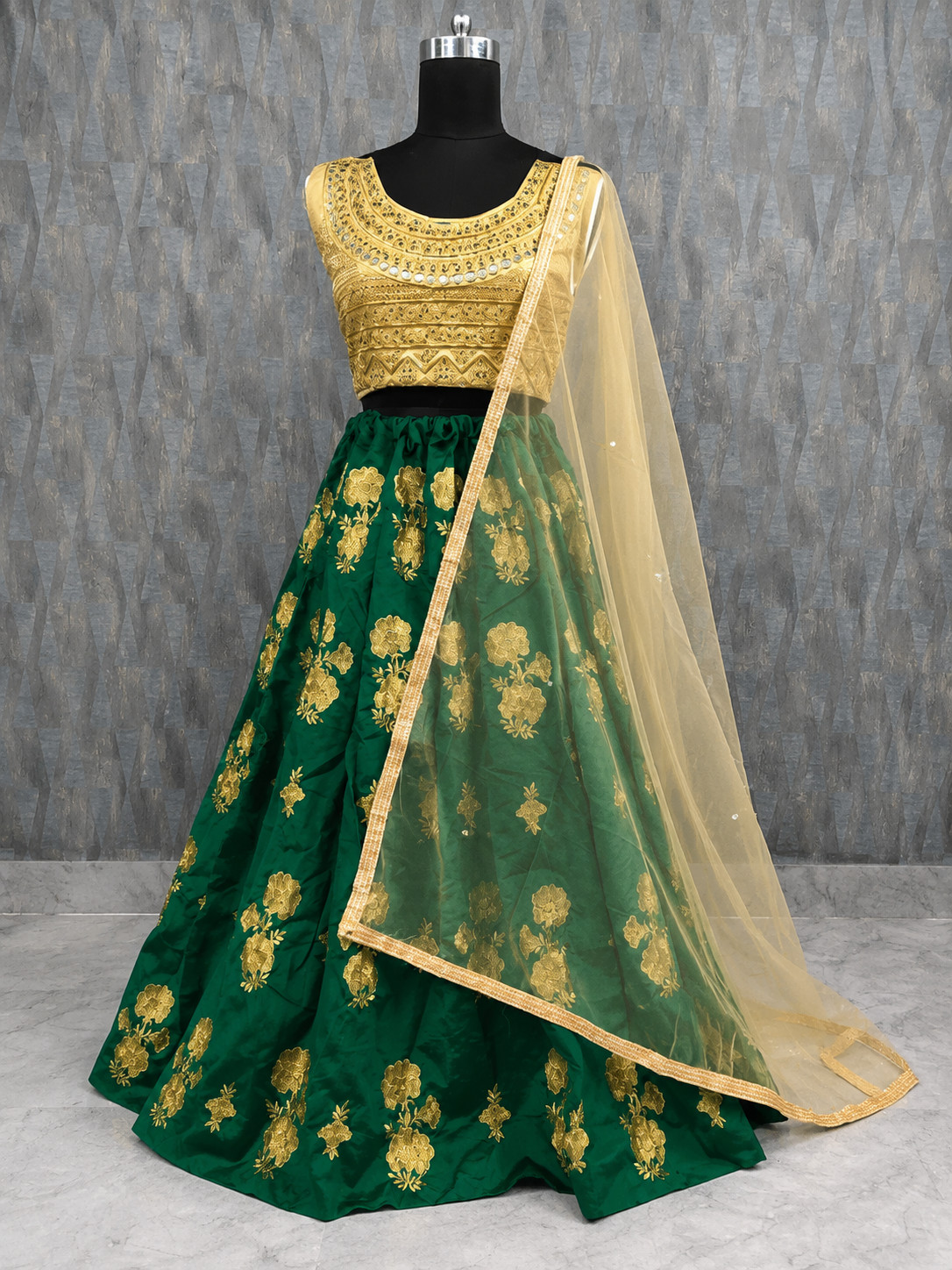 INDIAN WEAR LEHENGA CHOLI BOLLYWOOD PARTY PAKISTANI NEW DESIGNER NEW WEDDING