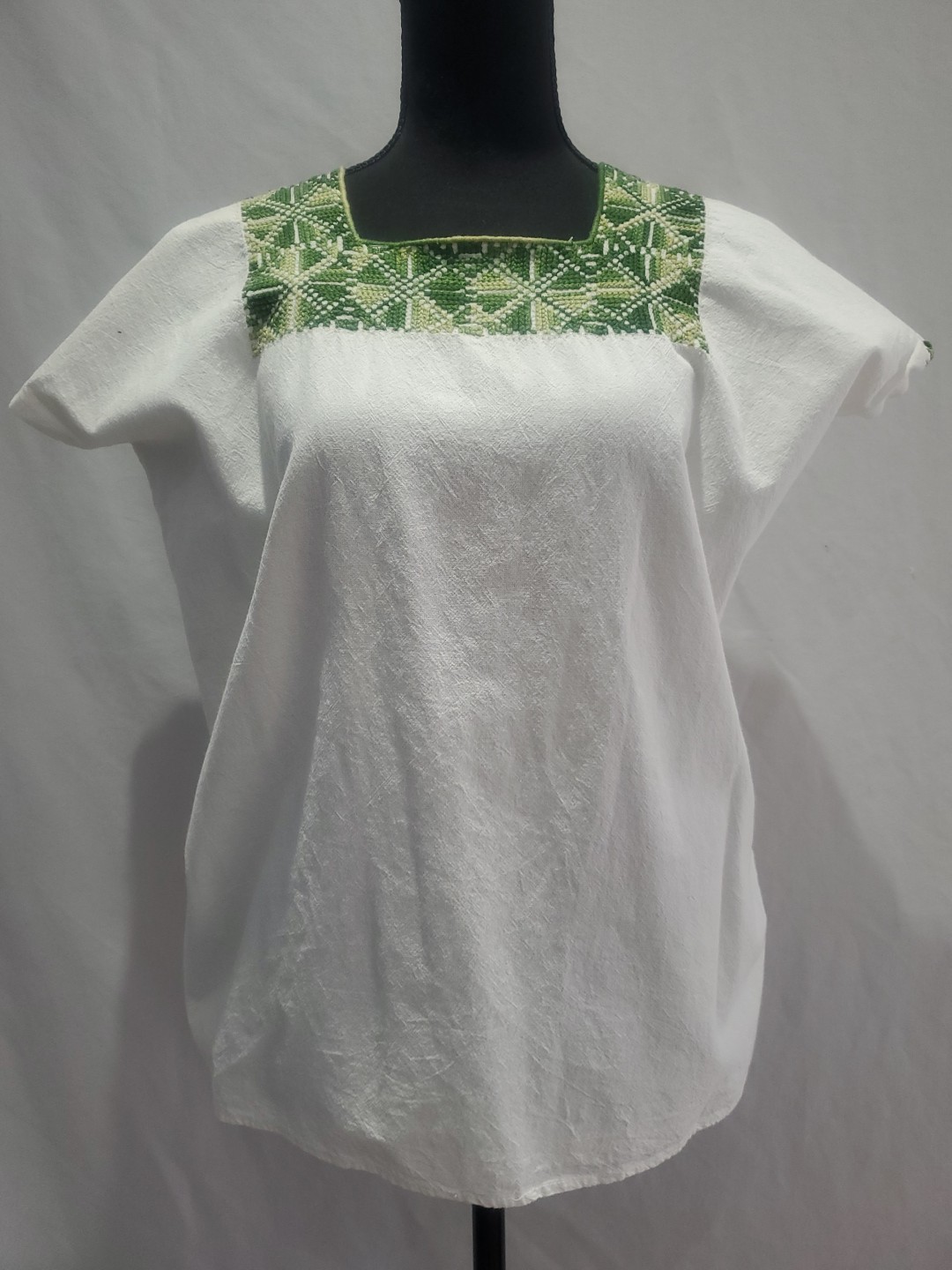 Ladies Mexican Huipil, Cream With Green Embroidery, sz 10/12