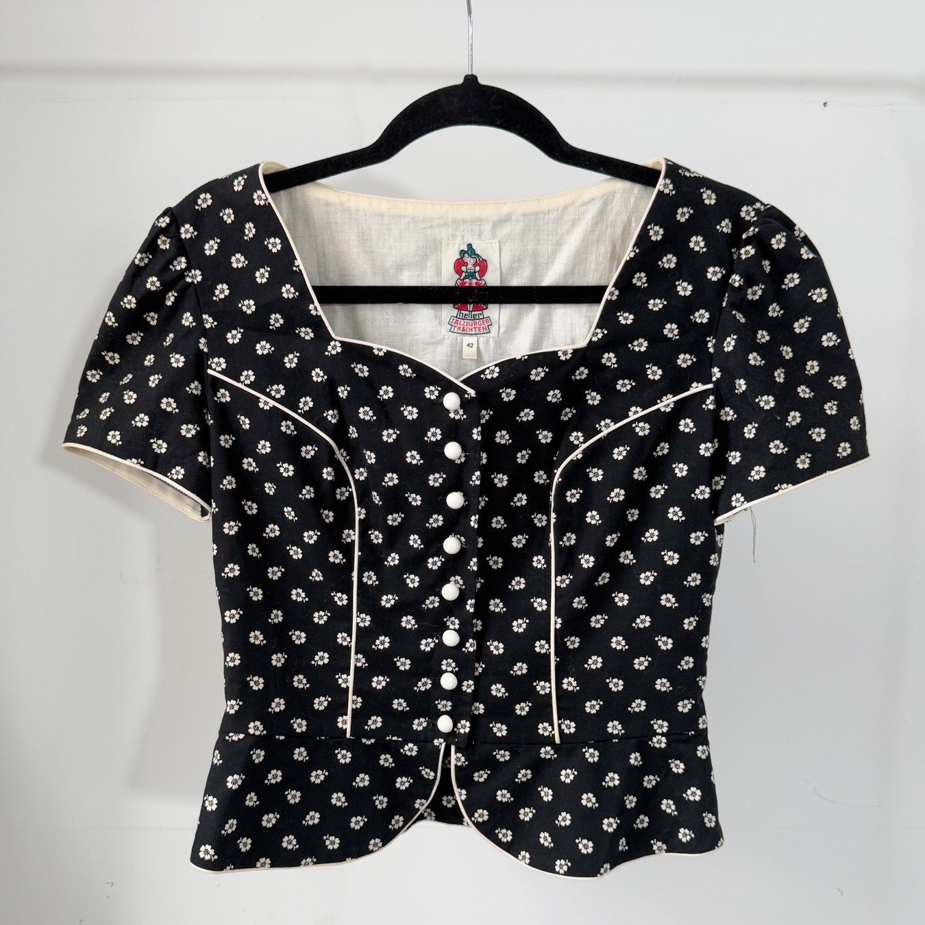 VTG Heller Traditional Bavarian Oktoberfest Black White Floral Puff Sleeve Top M