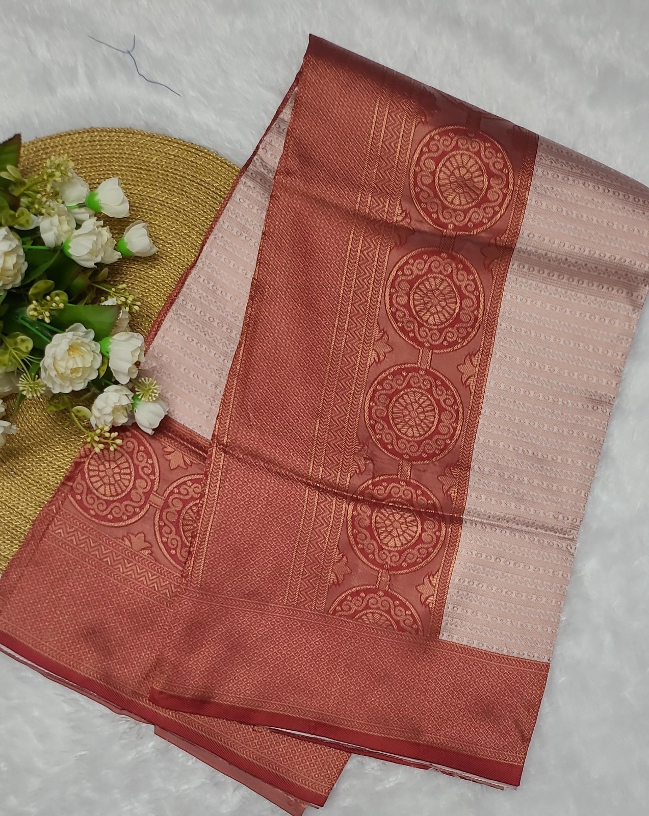 Women’s Banarasi Silk Kanjivaram Jacquard Saree With Unstitched Blouse Piece