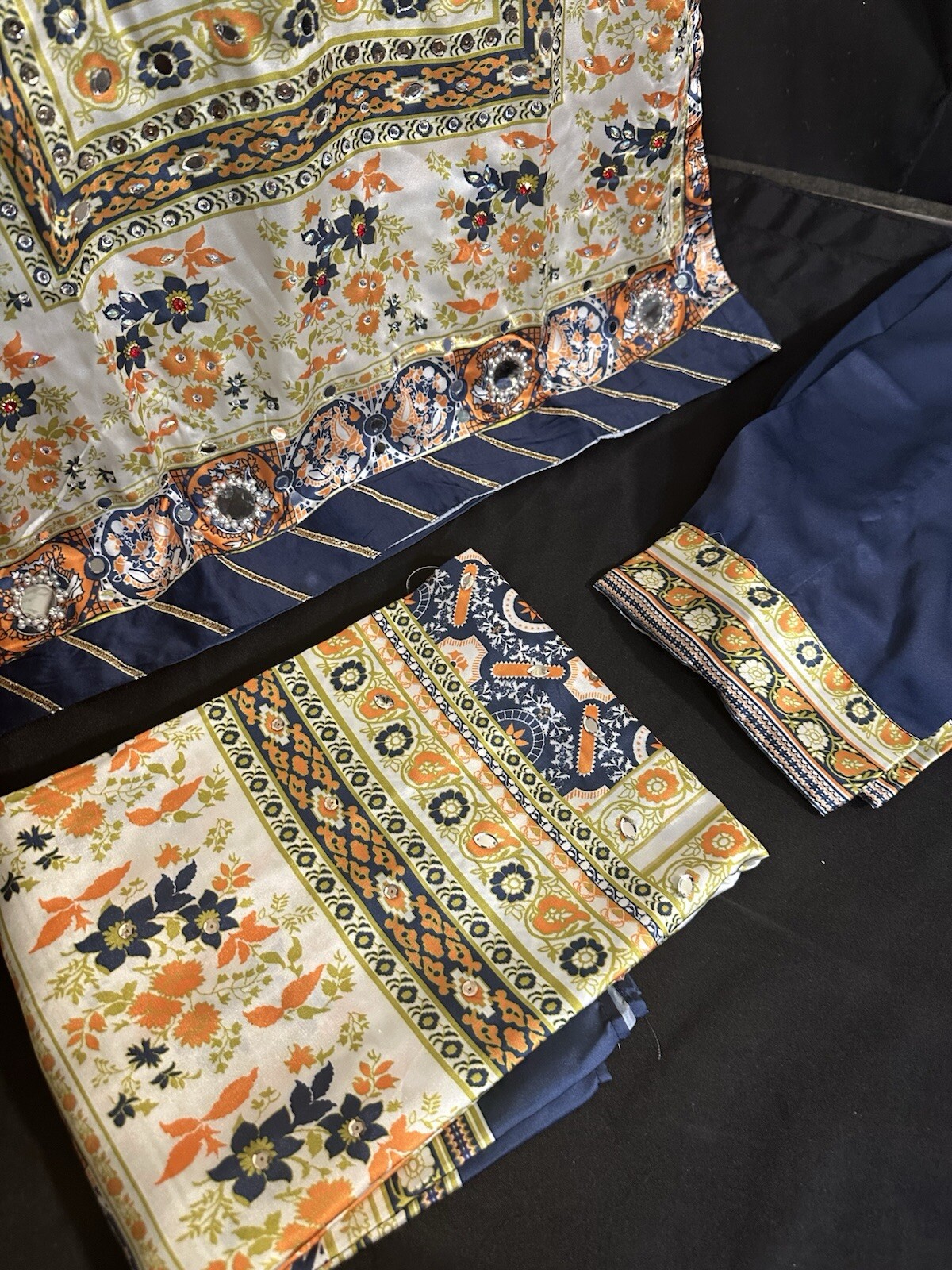 Beautiful SILK 3 pc Suit – Medium size available – $45