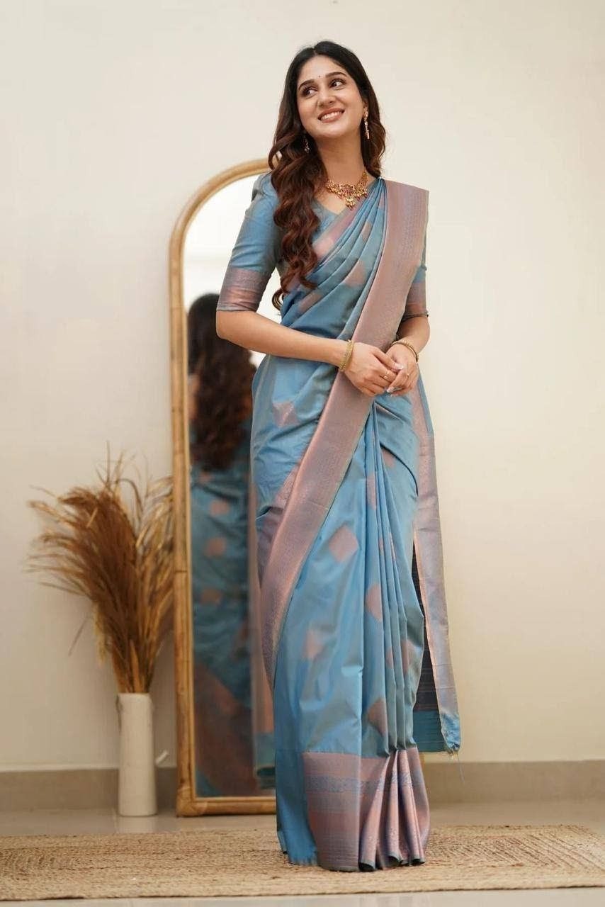 Women’s Banarasi Silk Kanjivaram Jacquard Saree With Unstitched Blouse Piece