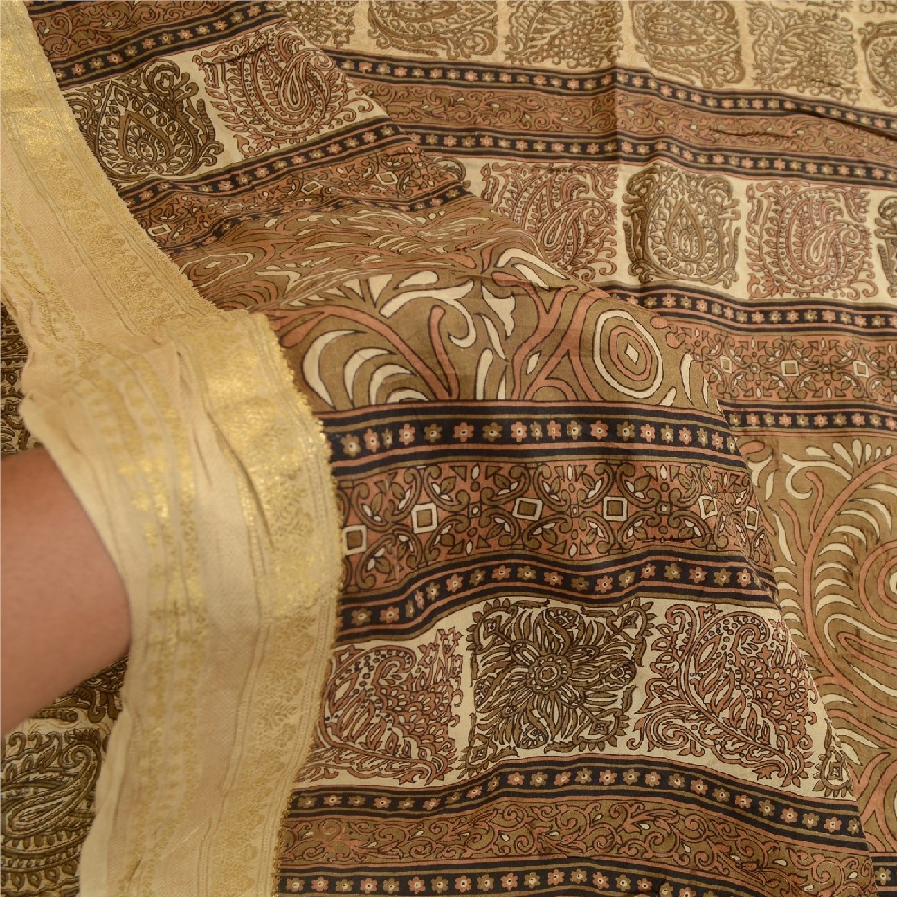 Sanskriti Vintage Sarees Pure Silk Quilting Felting Craft Fabric Printed 5Ydsari