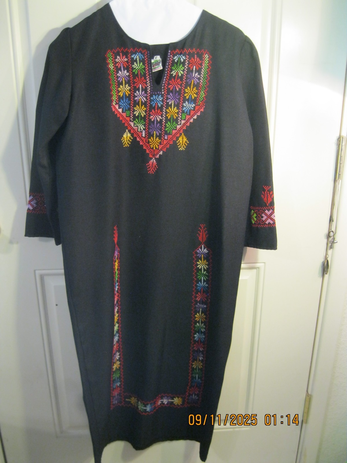 Saudi Arabia Al-Baha Black Kaftan Maxi Dress with Embroidery Size Small (E-114)