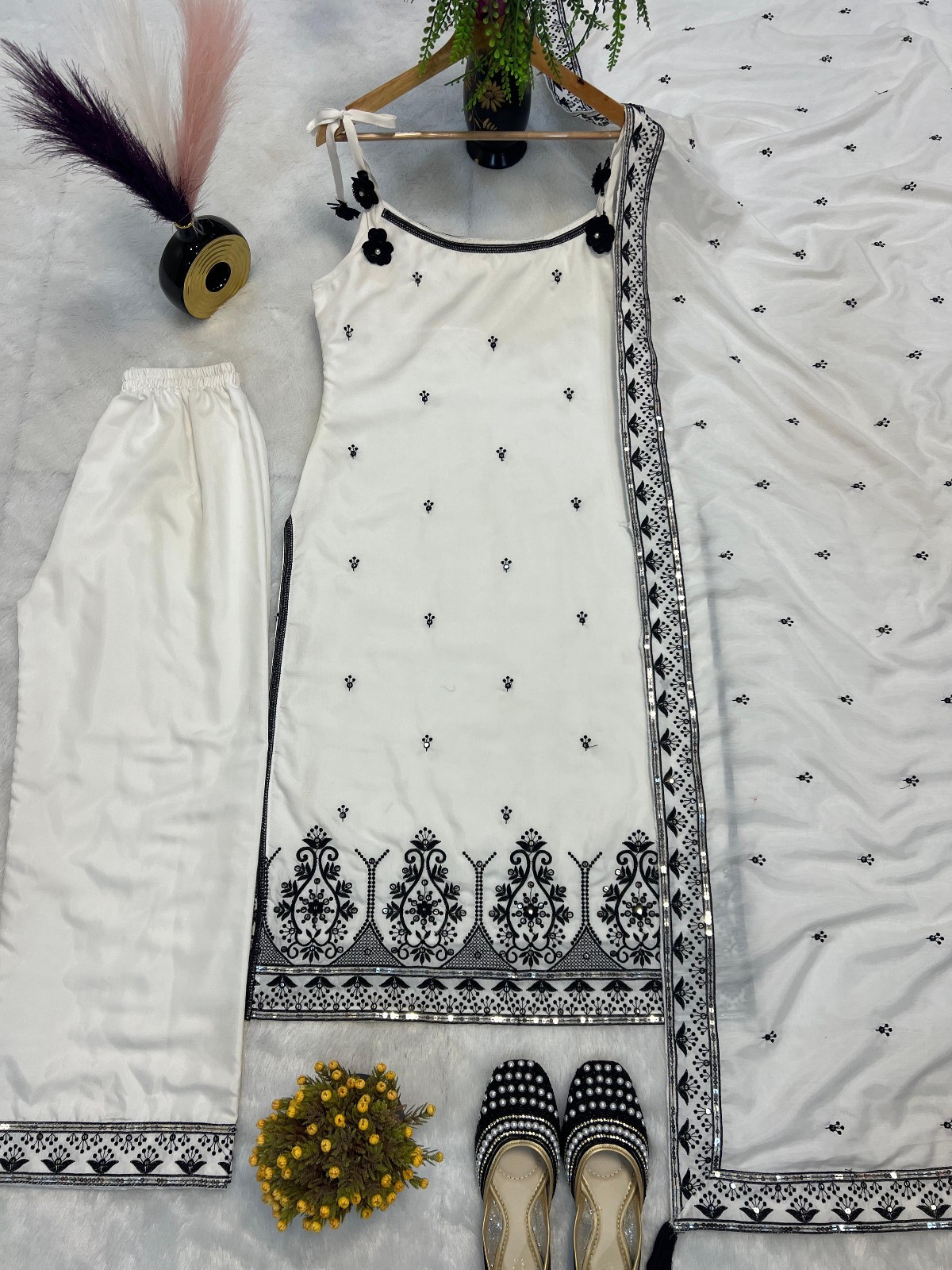 GOWN SALWAR KAMEEZ PAKISTANI INDIAN WEDDING PARTY WEAR DRESS BOLLYWOOD SUIT NEW