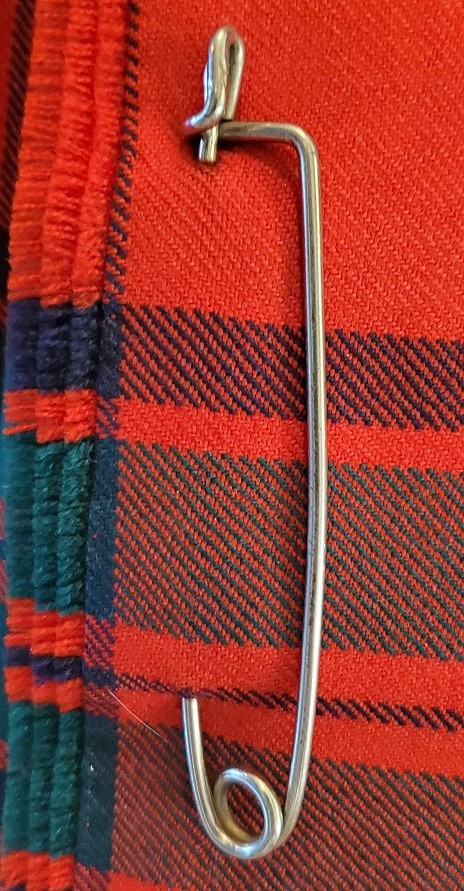 TWO ANTIQUE SCOTTISH KILT PINS BALMORAL HIGHLANDERS UNIFORM DESIGN NICKEL SILVER