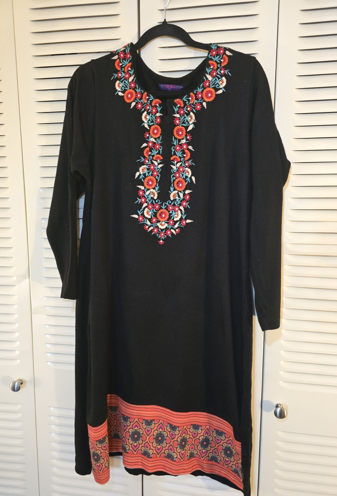 TRISHAA Women’s XL Black Embroidered Floral Kurta/Kurti Stylish Traditional