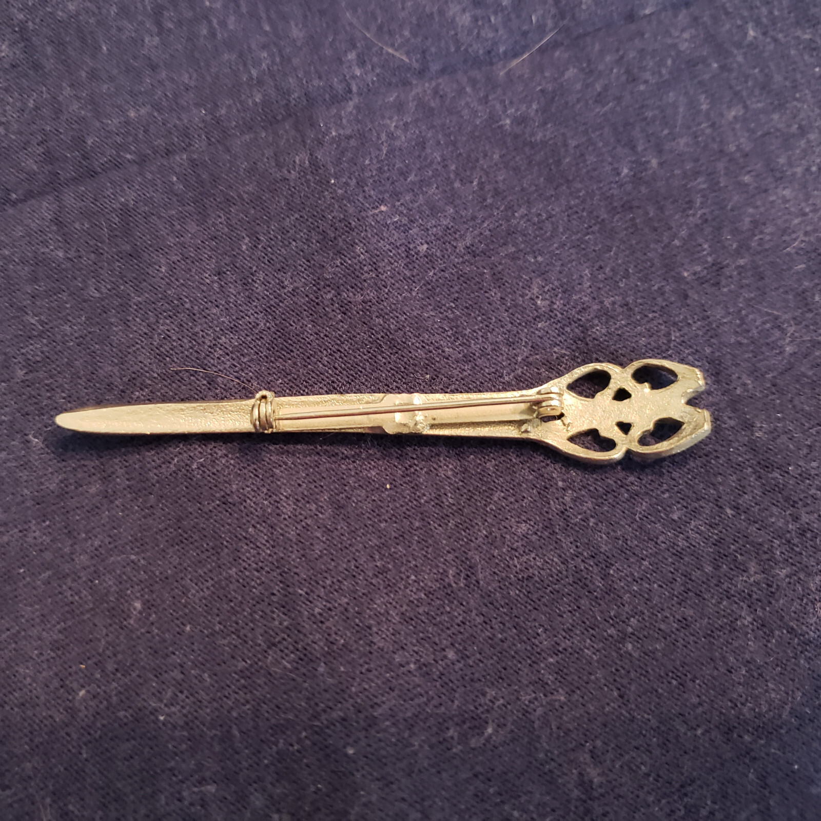 Contemporary silver-tone Celtic “Claymore” style kilt pin or brooch