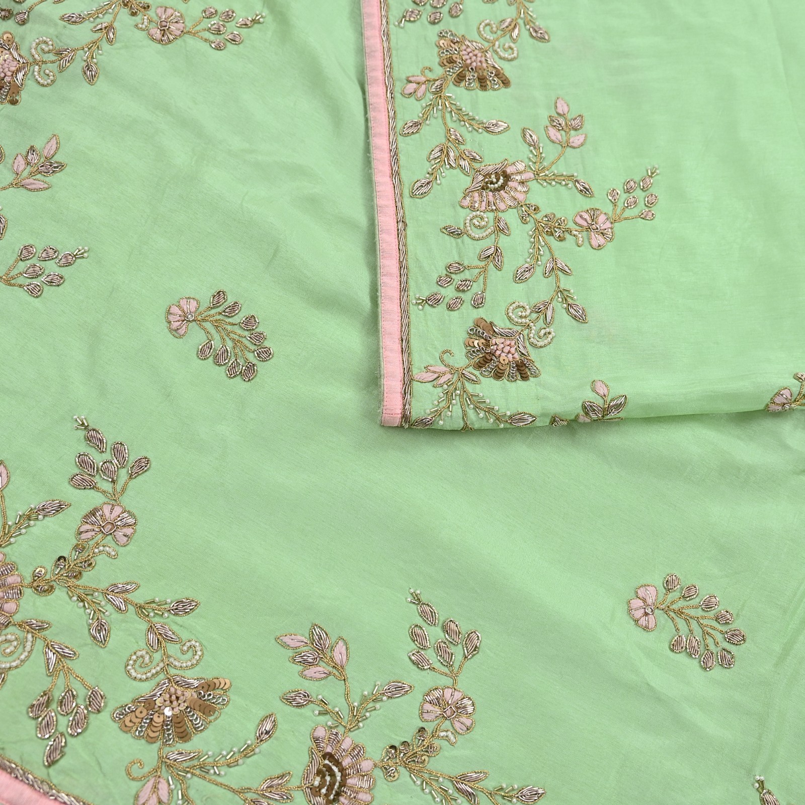 Pre-owned Sari Green Pure Chanderi Silk Hand Embroidered Anamika Khanna saree