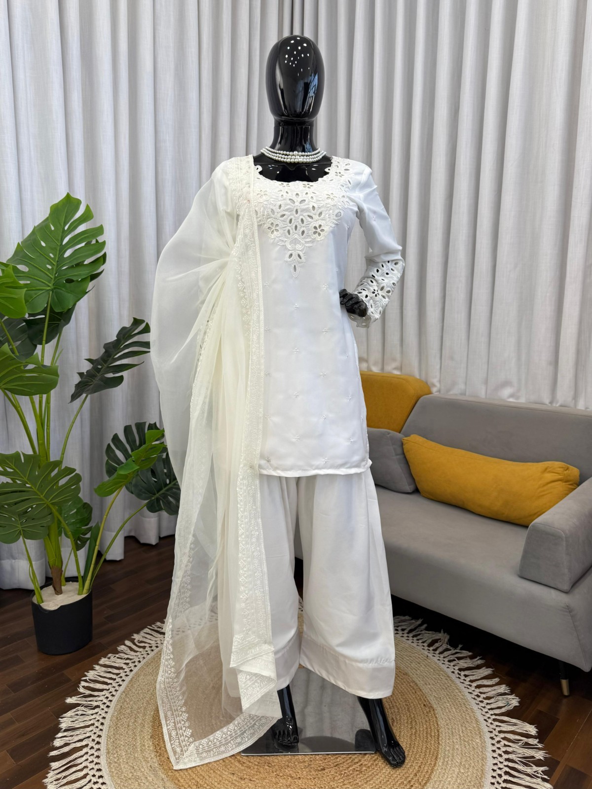 Beautiul Pakisatni Farshi Salwar Suit Indain Bollywood Desigenr Salwar Kameez