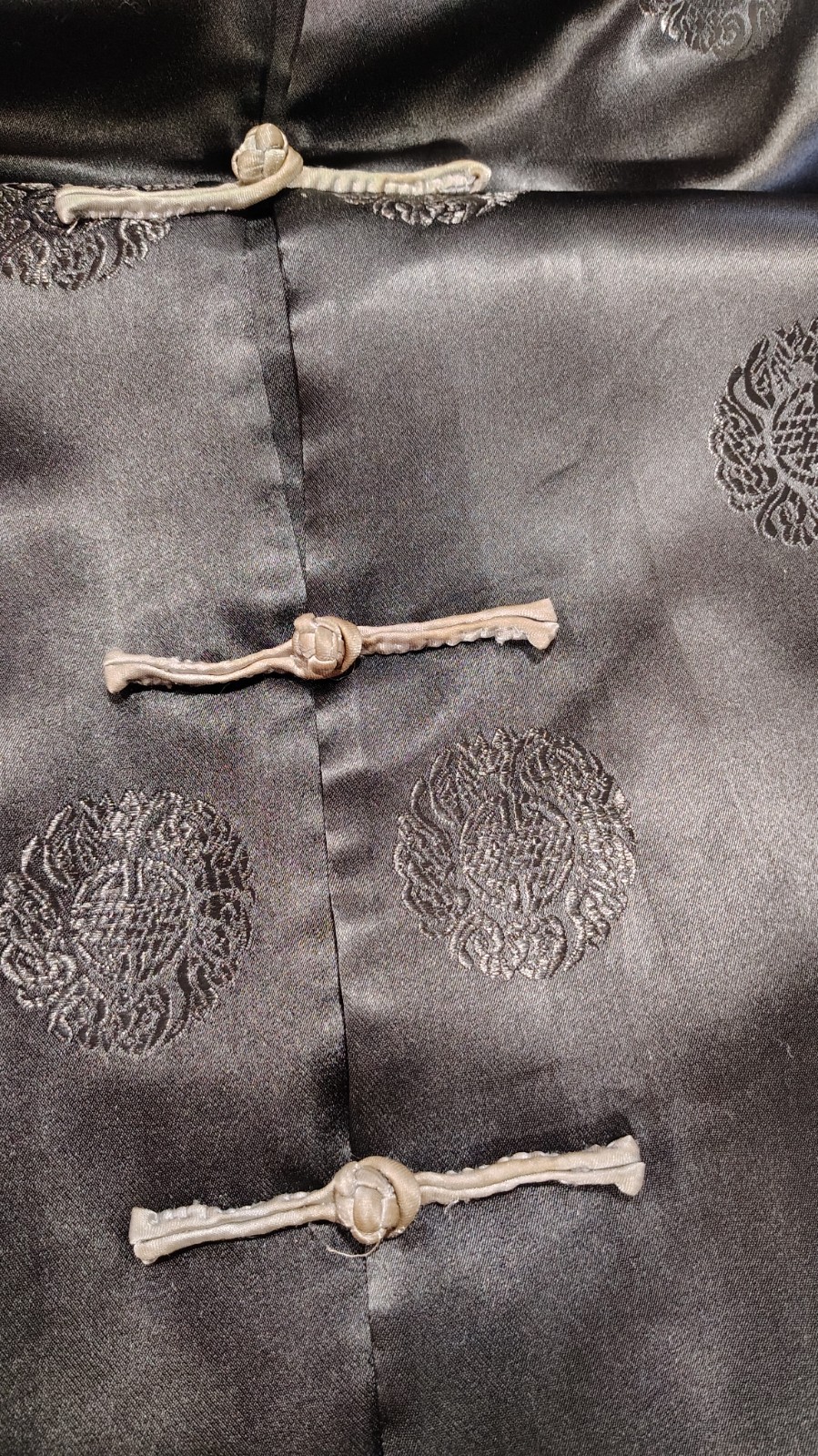 Oriental Tai Chi Kung Fu Chinese Jacket, Black Brocade Frog Closure XL READ Desc