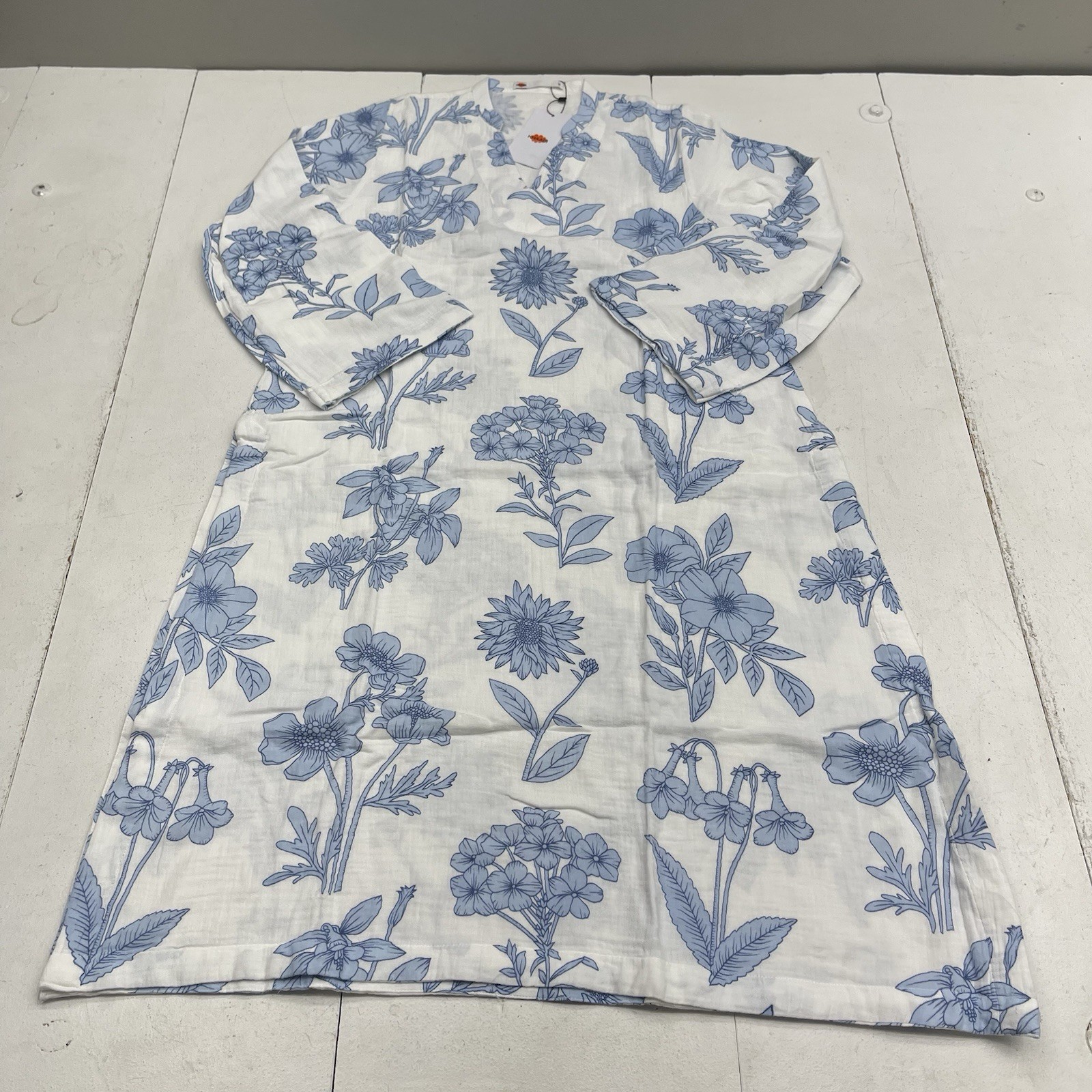 Khaadi White Blue Cheesecloth Floral Long Sleeve Kurta Women’s Size 12 New