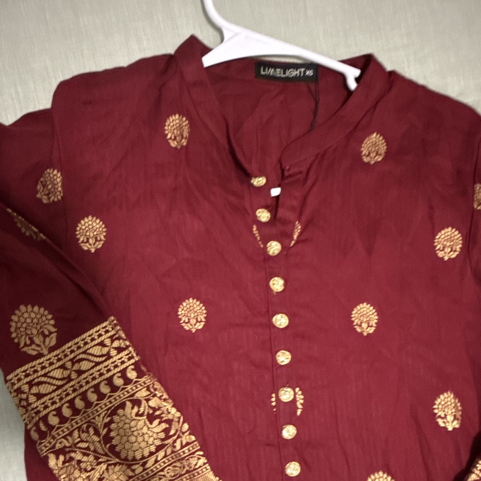 LIMELIGHT Women’s Red Kurta/Kurti Gold Print Long Sleeve Button Front S