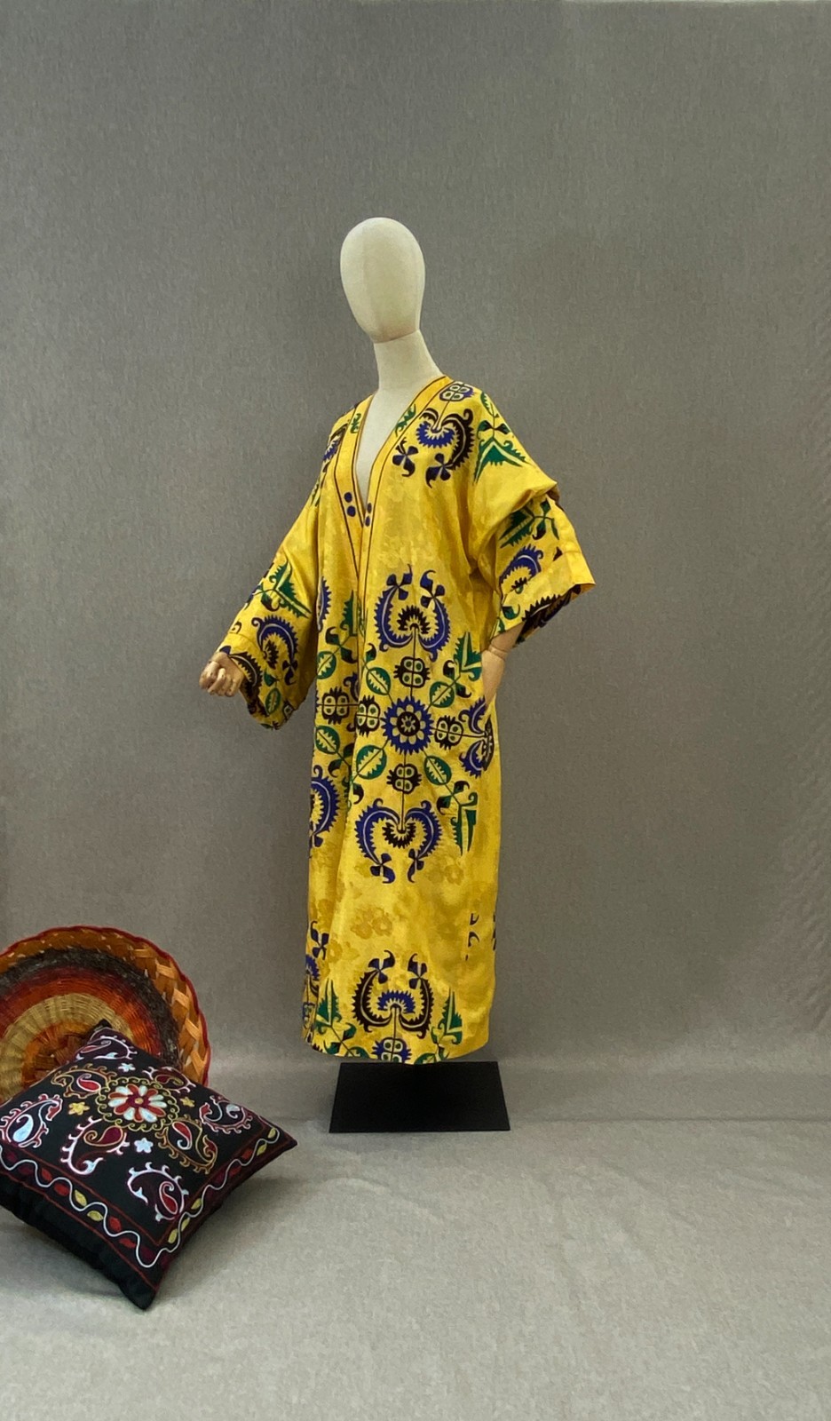 Vintage Uzbek Suzani Chapan Robe Jacket Embroidered OOAK Boho Ethnic Coat Kimono