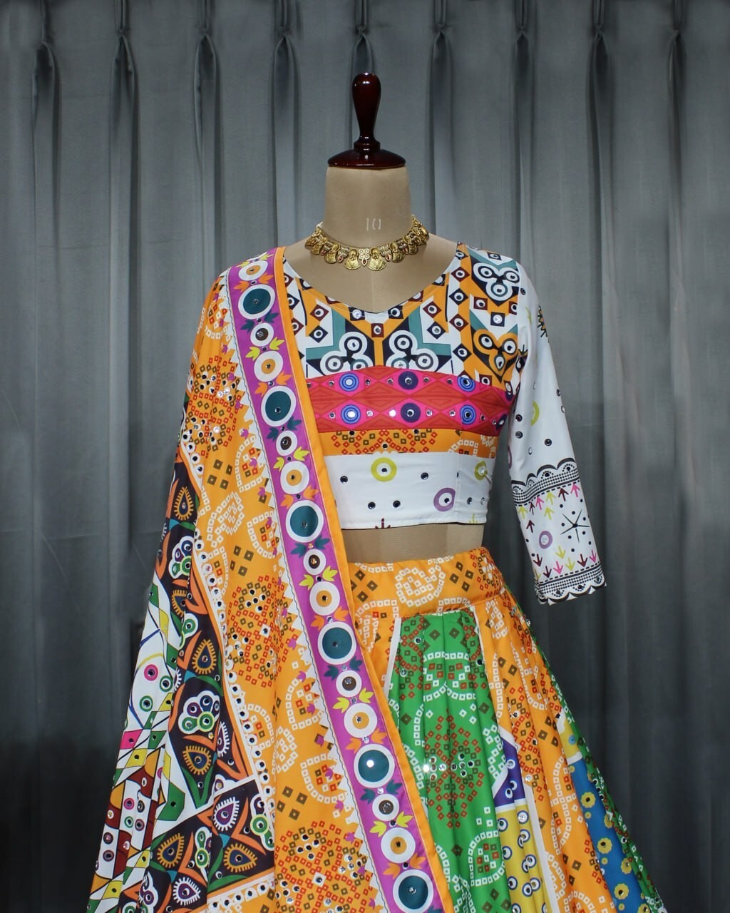Chaniya Choli For Garba, Garba lehenga women, Navratri Dress By Aadat Export