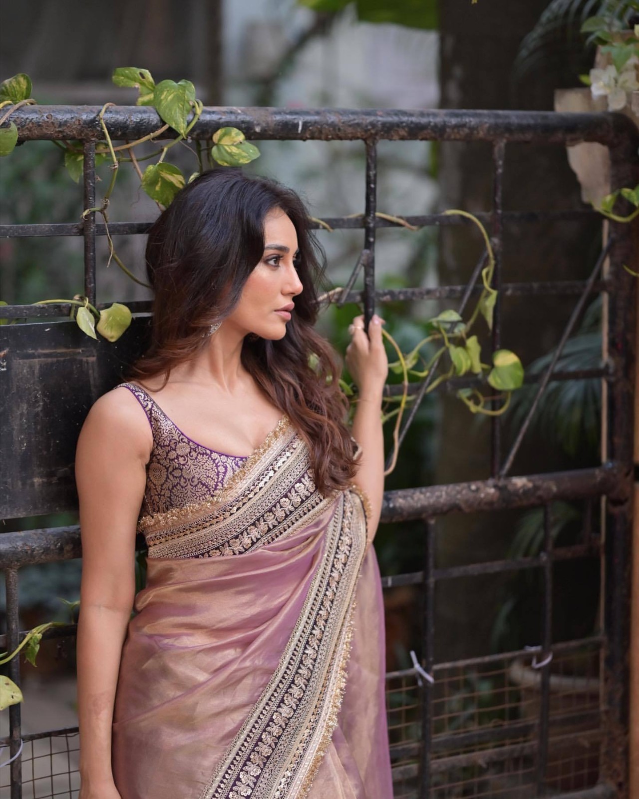 Designer Bollywood Soft Twill Net Saree Sequin Embroidery Party Wedding Sari